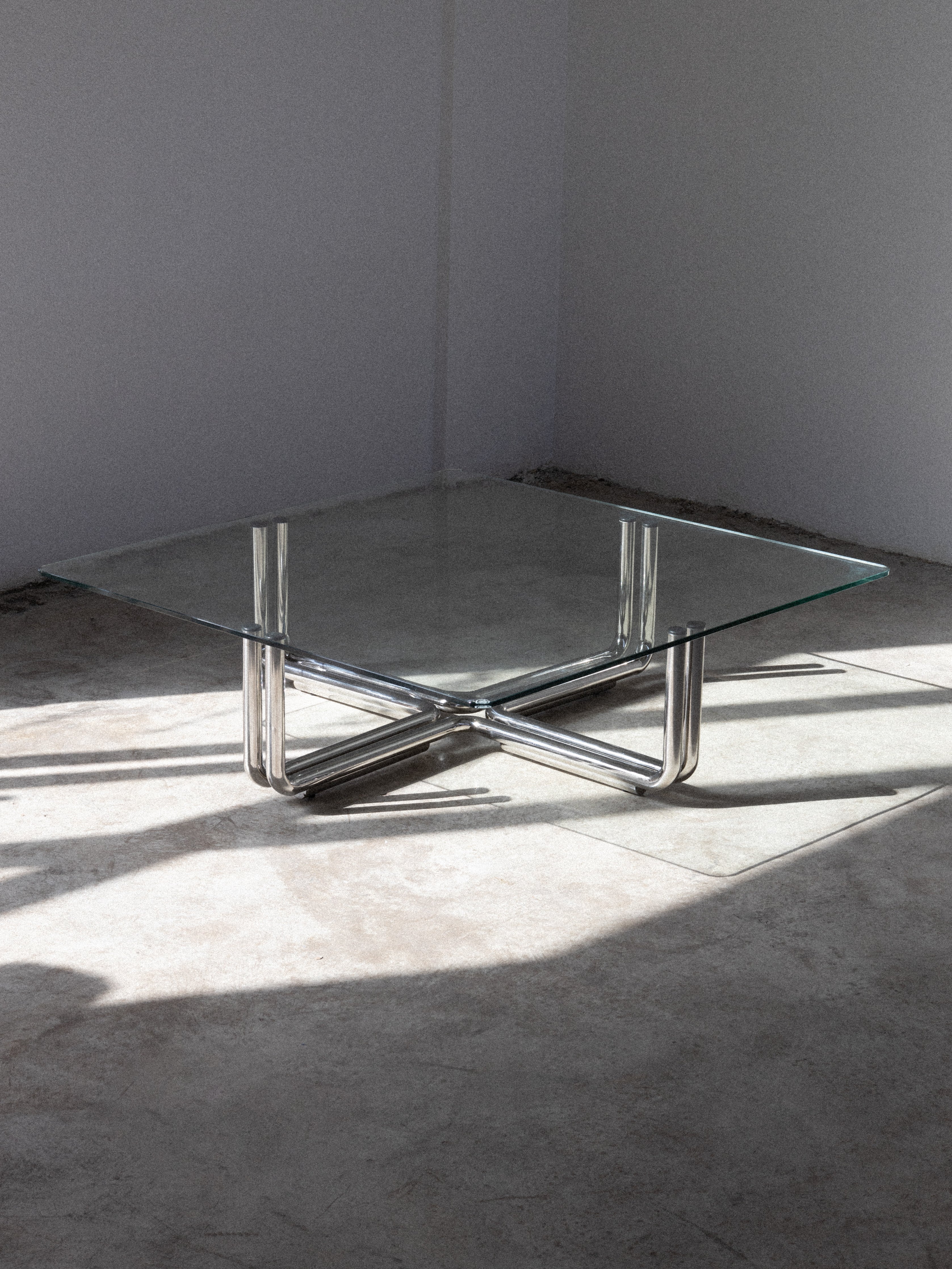 Cassina 784 Coffee Table | Minimalist Glass Table UAE – Forma