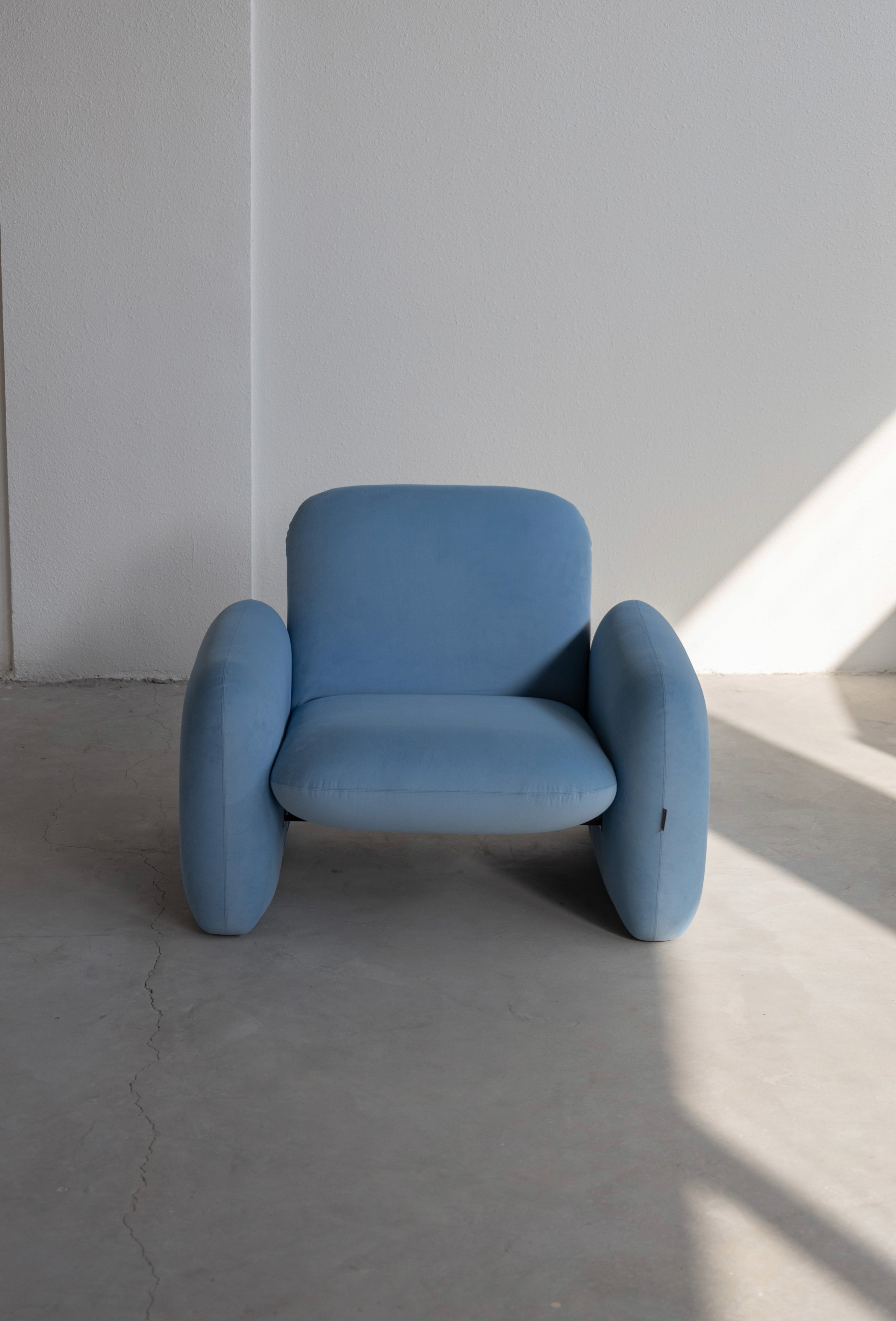 Armchair - Forma - UAE - 8