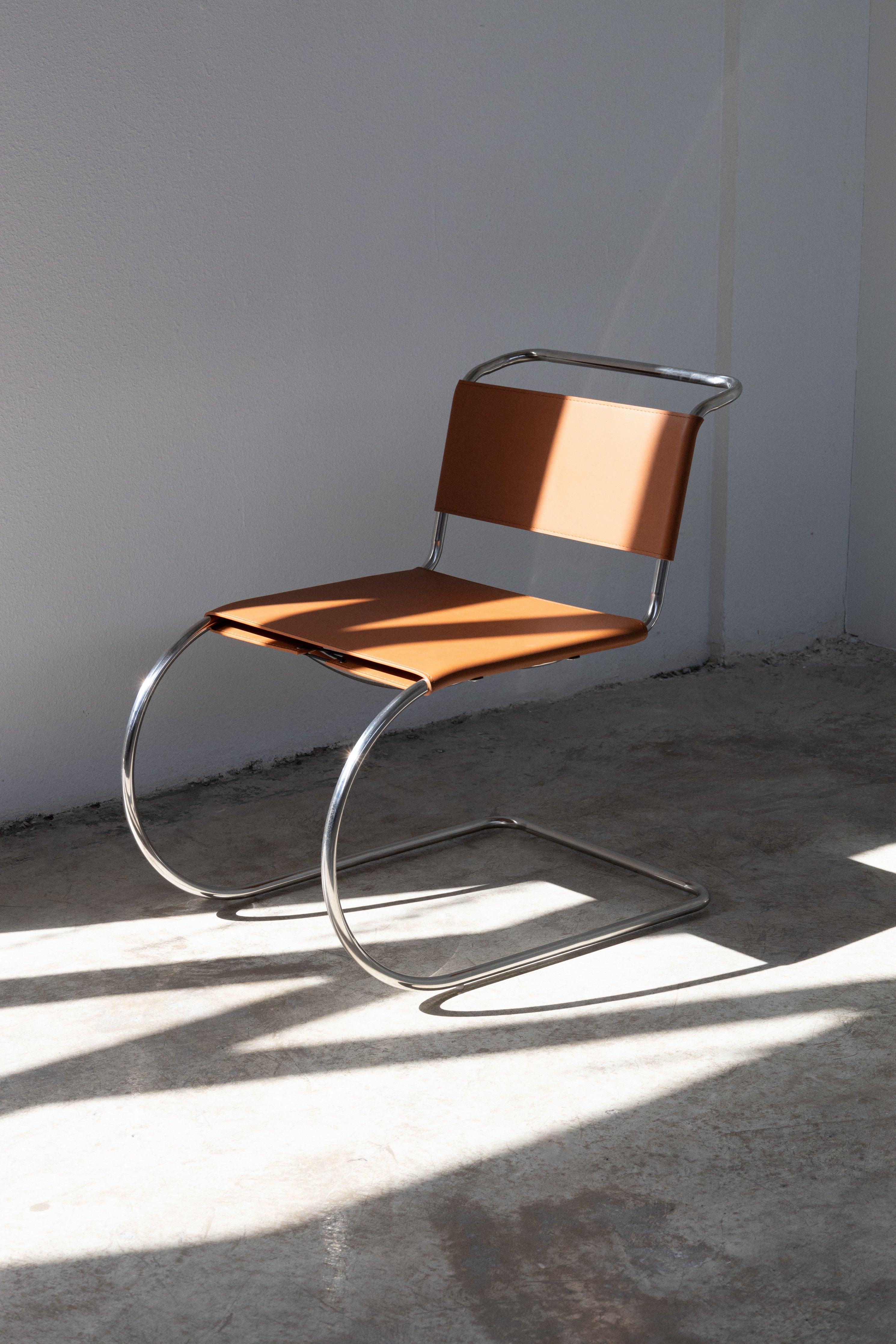 MR Side Chair Modern Dining Seat UAE | Forma