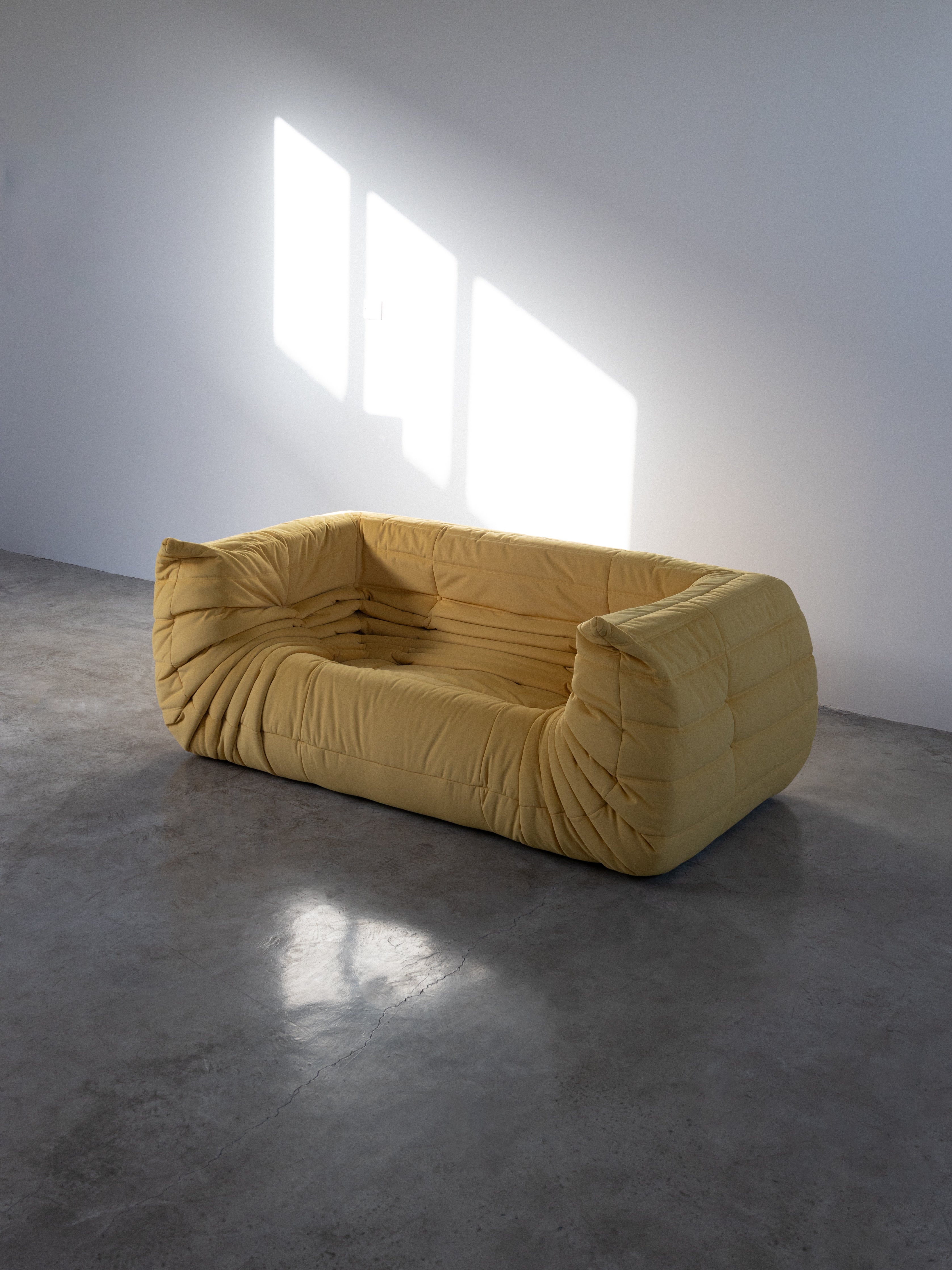 Togo Arm Sofa – Yellow – 3-Seater – Front View