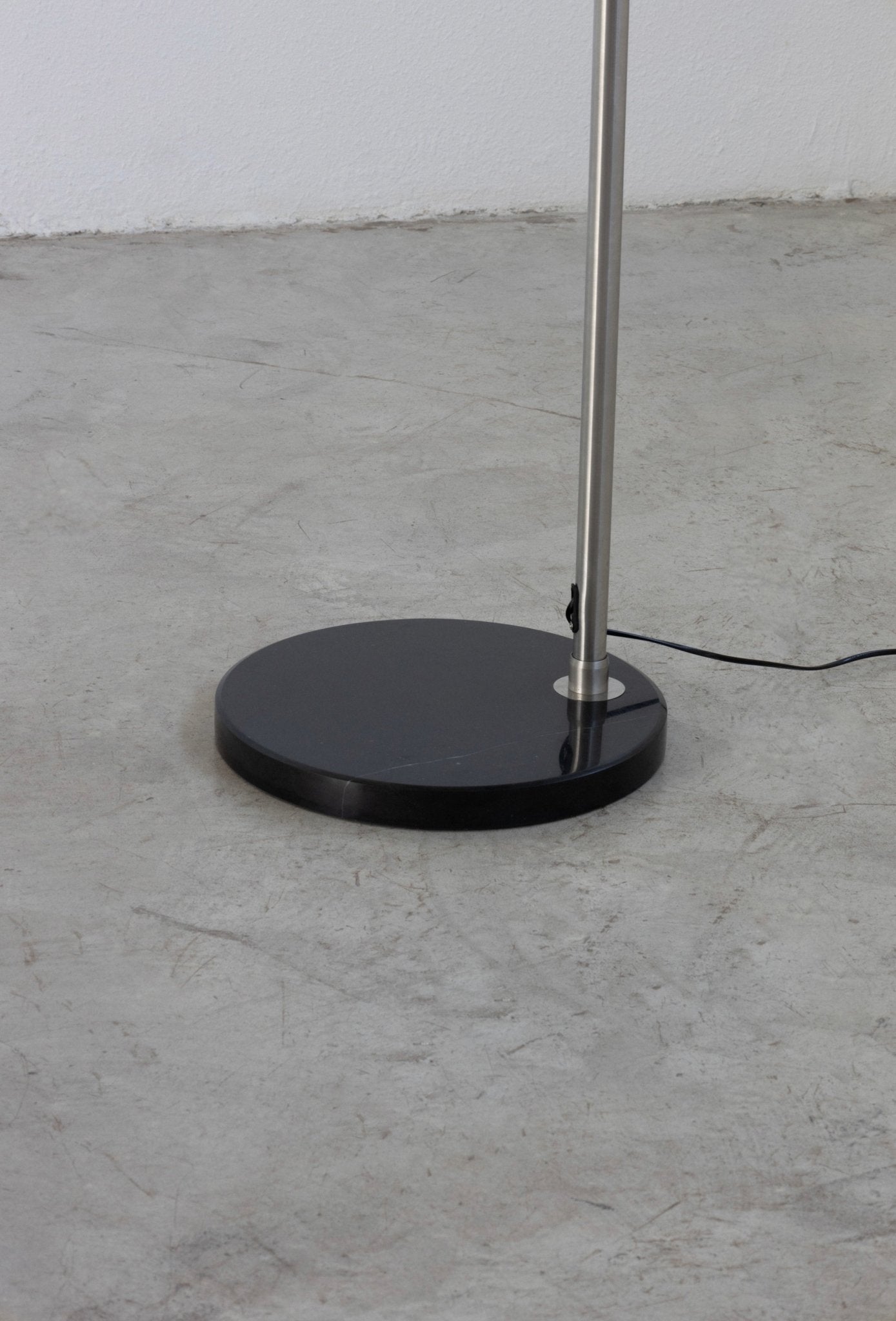 Arc Floor Lamp Sleek Modern Lighting UAE | Forma