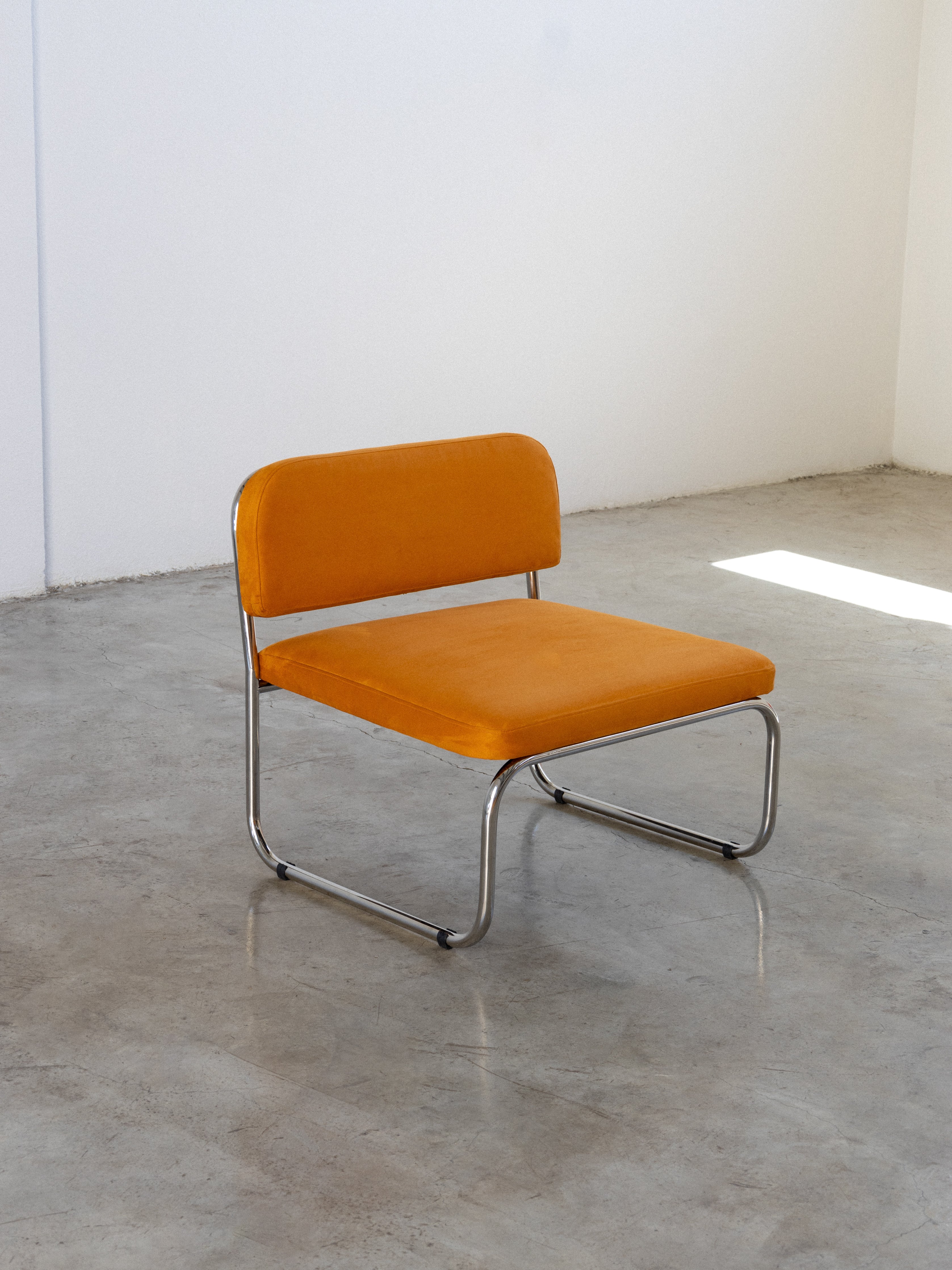 Lounge Chair Modern Comfortable Seating UAE | Forma