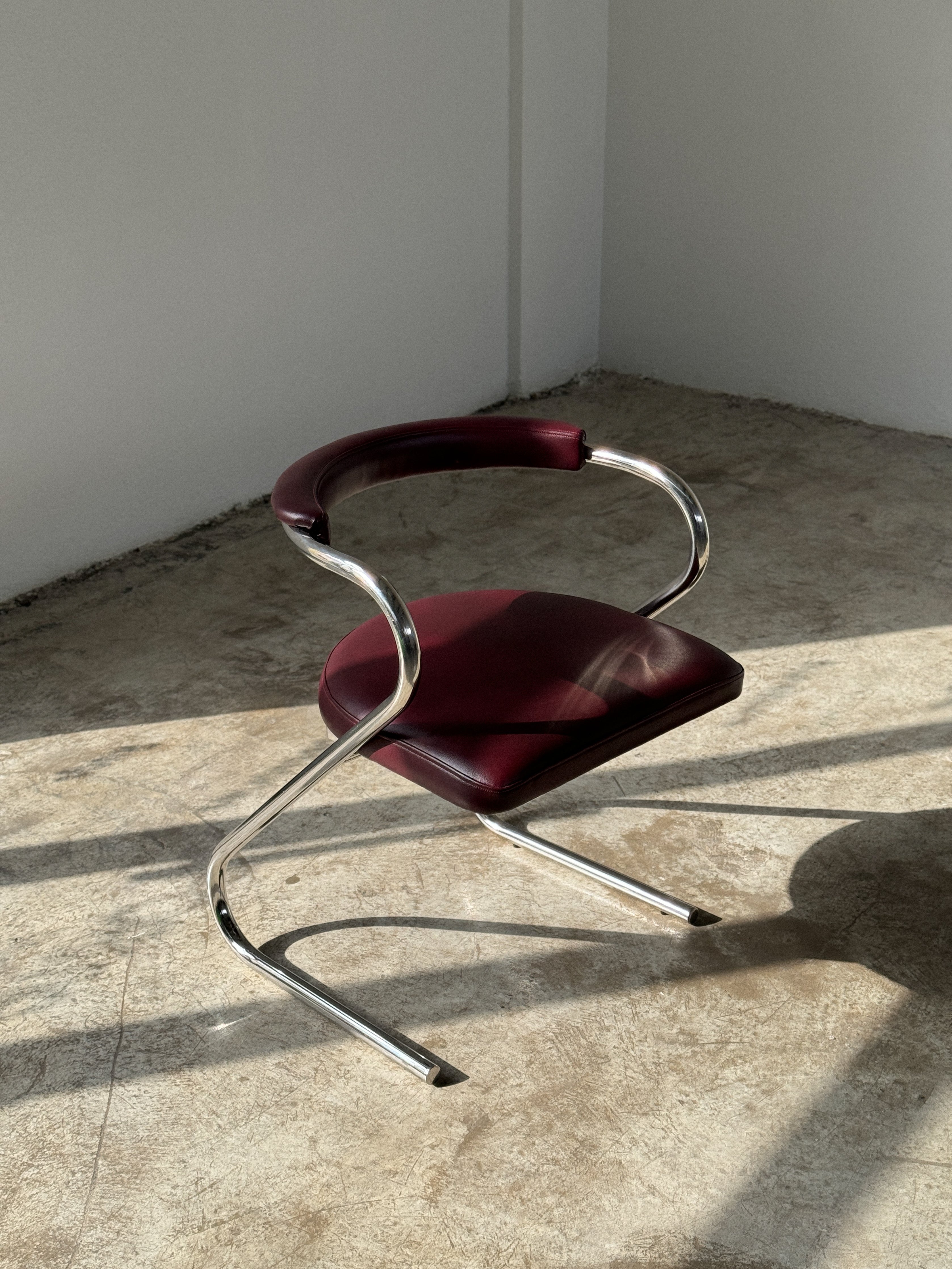 Chrome Z Modern Chrome Designer Chair UAE | Forma