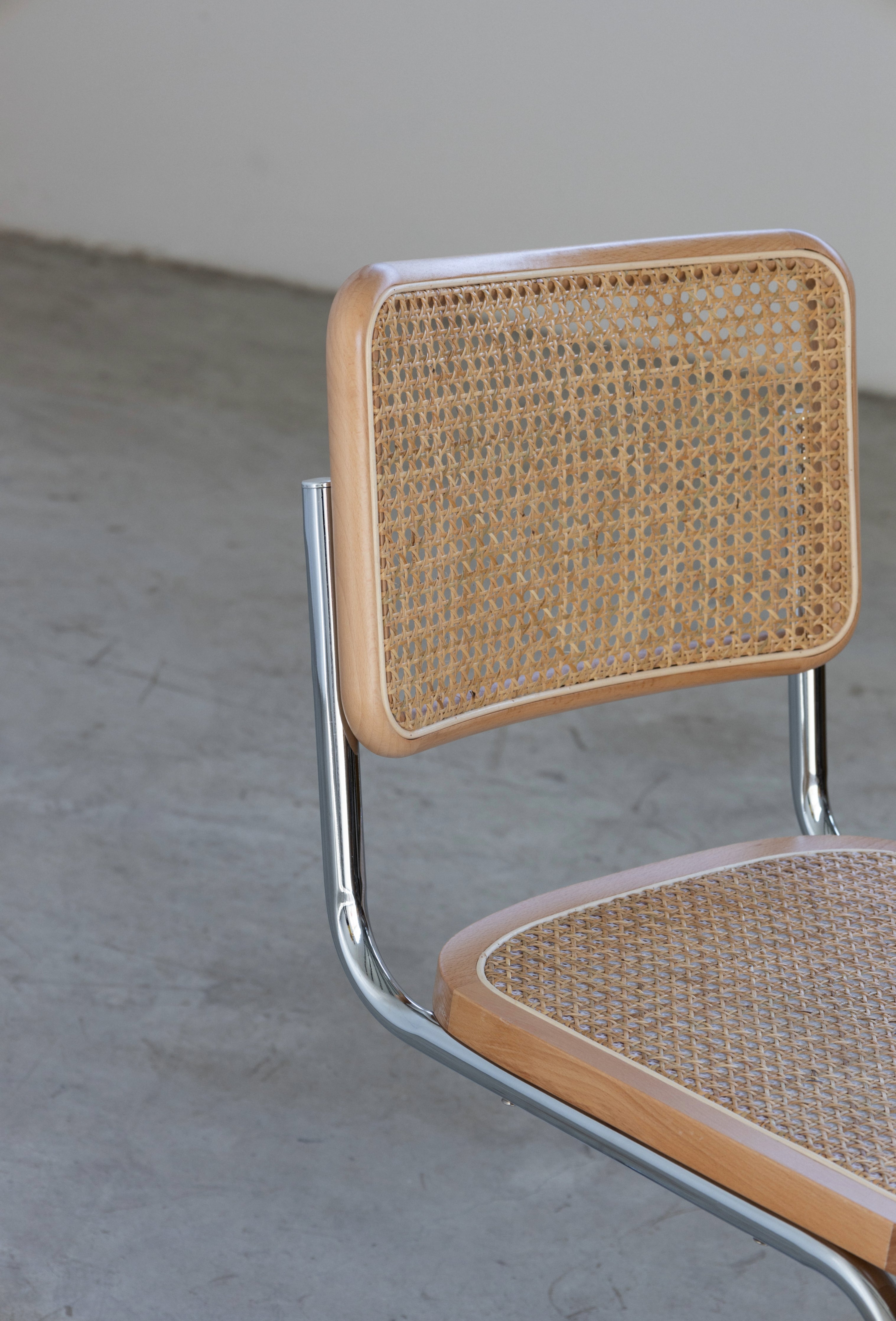 Cantilever Chair S 32 Rattan Modern Designer Chair UAE | Forma