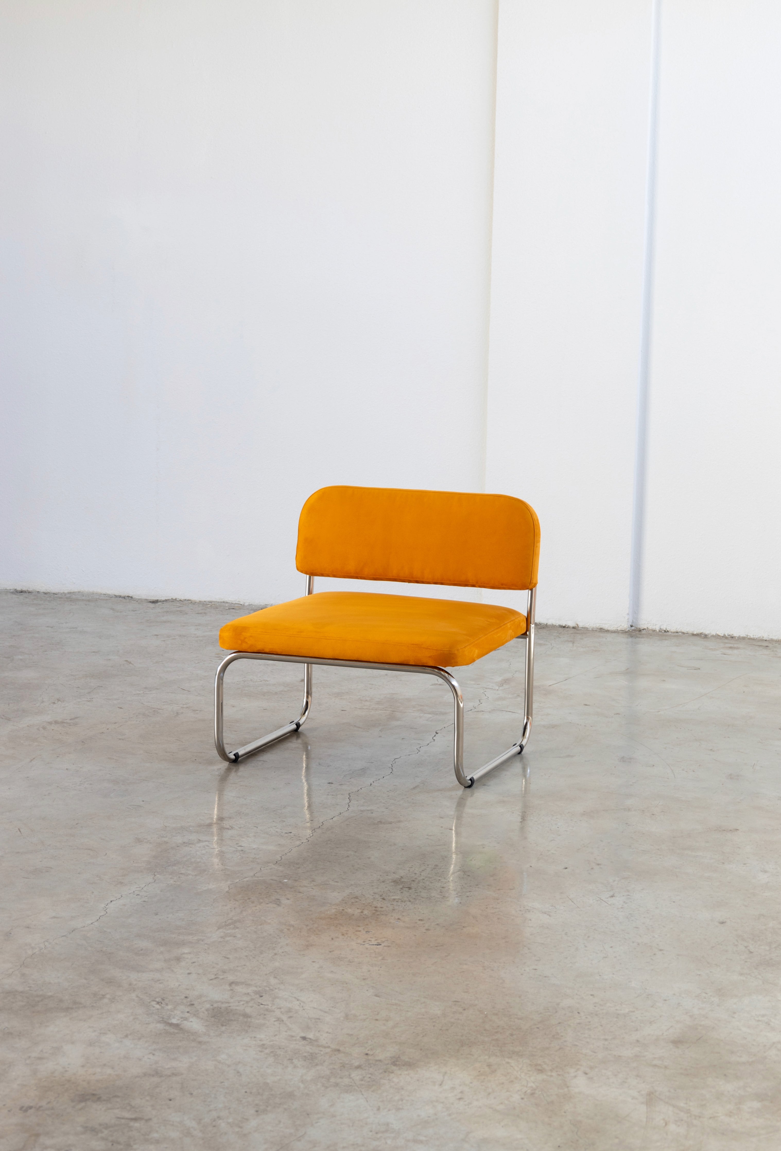 Lounge Chair Modern Comfortable Seating UAE | Forma