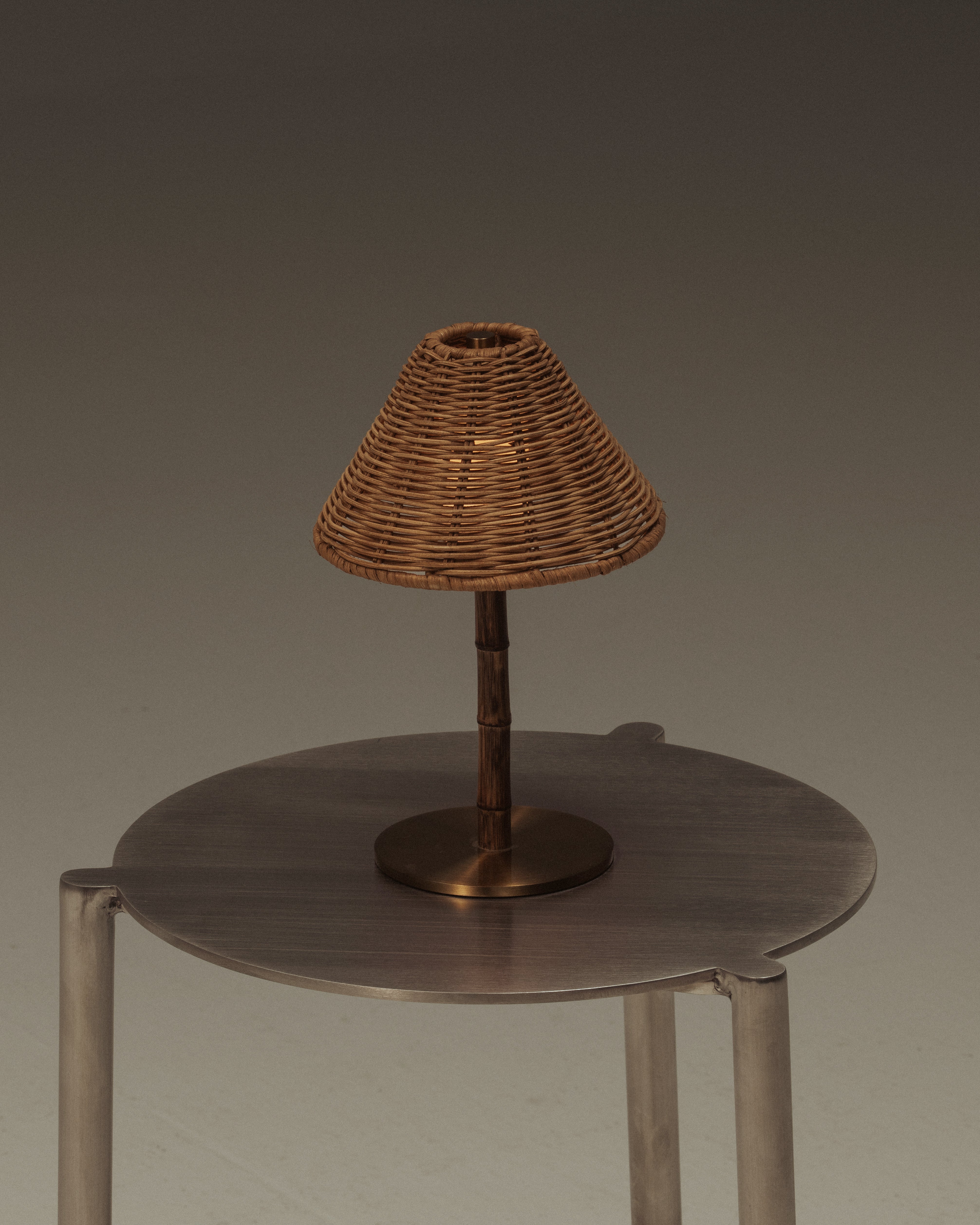 Rattan Shade Table Lamp-thumbmail-2