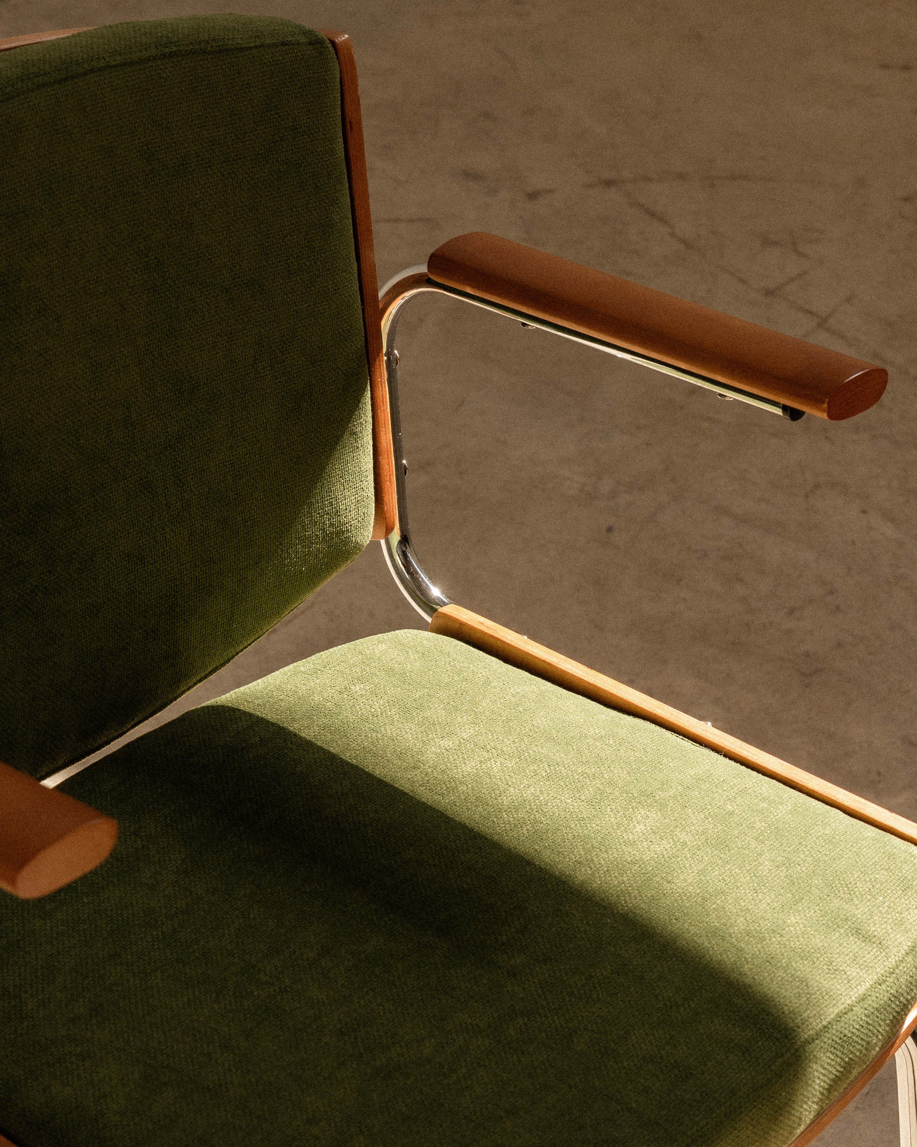 Duba Chair in modern UAE dining room