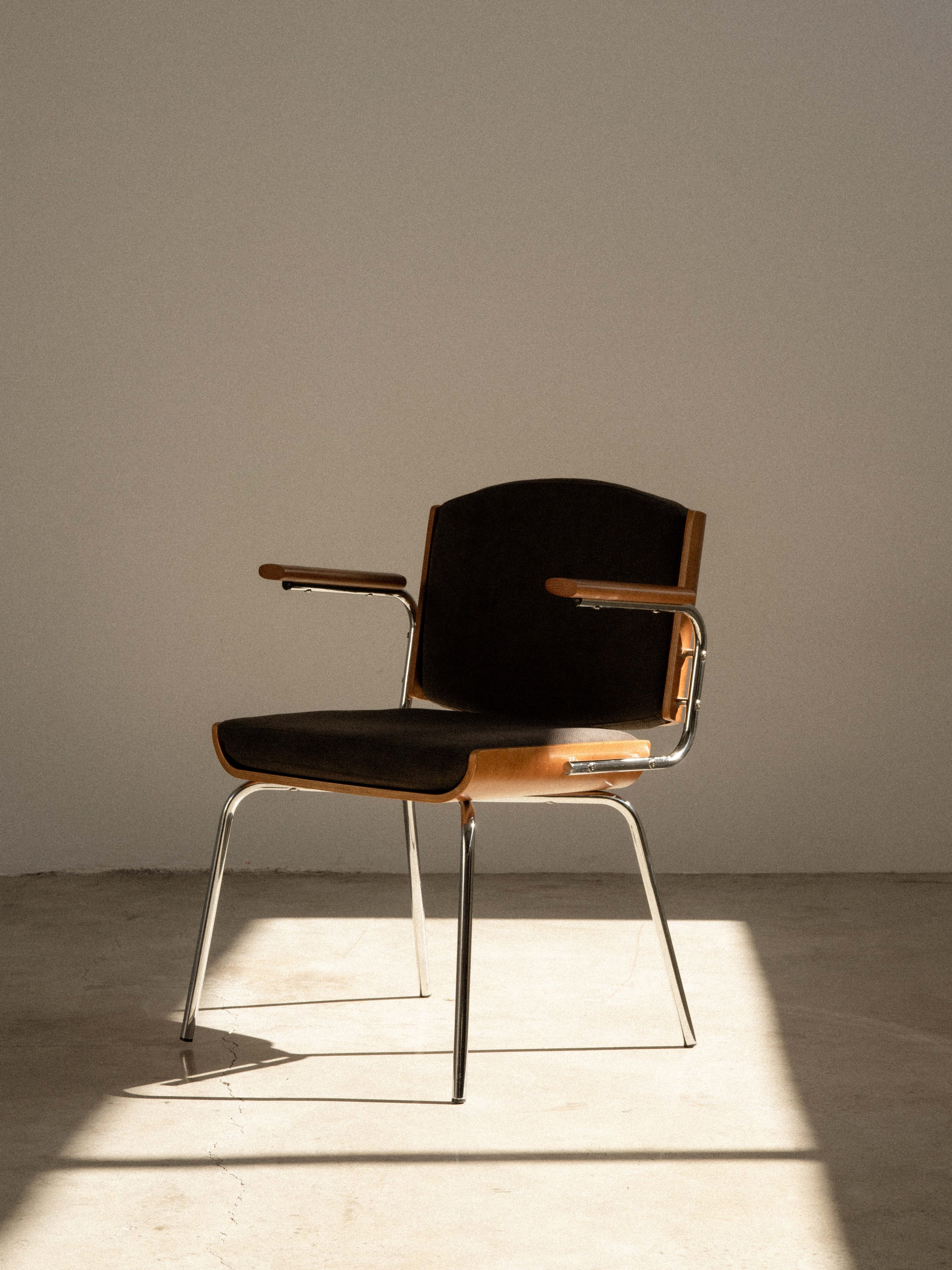 Duba Chair in modern UAE dining room