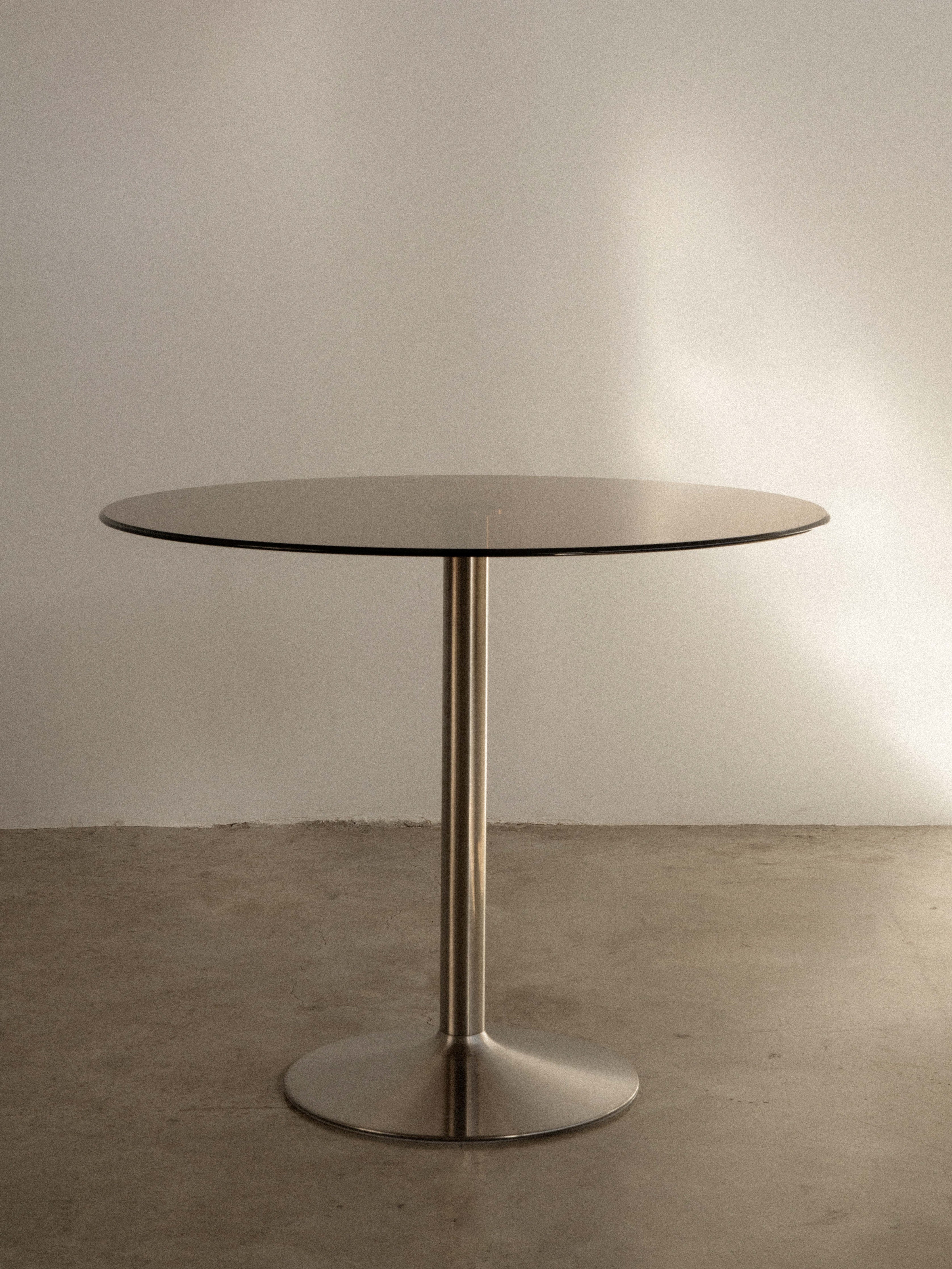 Modern Glass Dining Table by Forma for stylish homes in Dubai