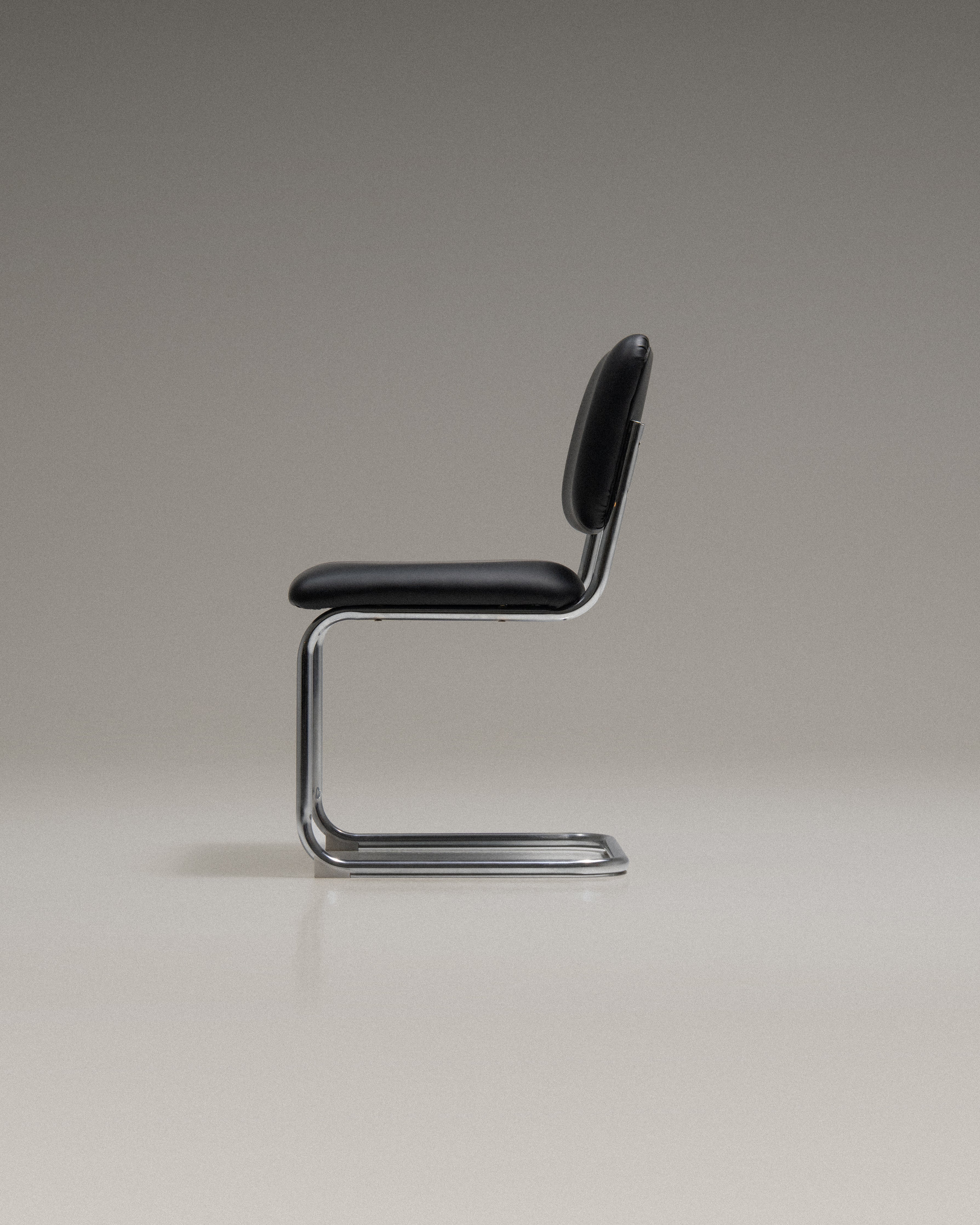 Cantilever Chair S 32-thumbmail-4