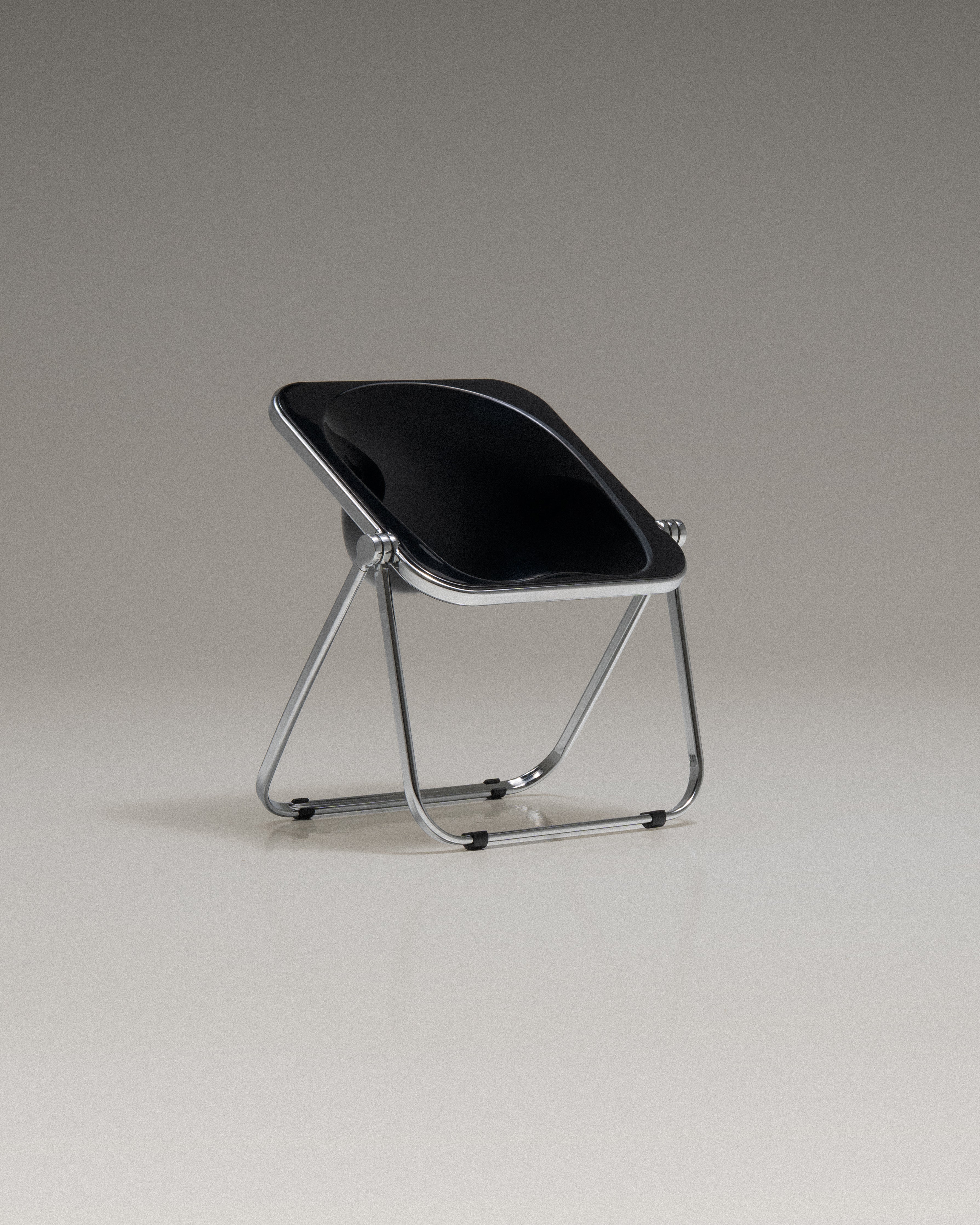 Plona Chair