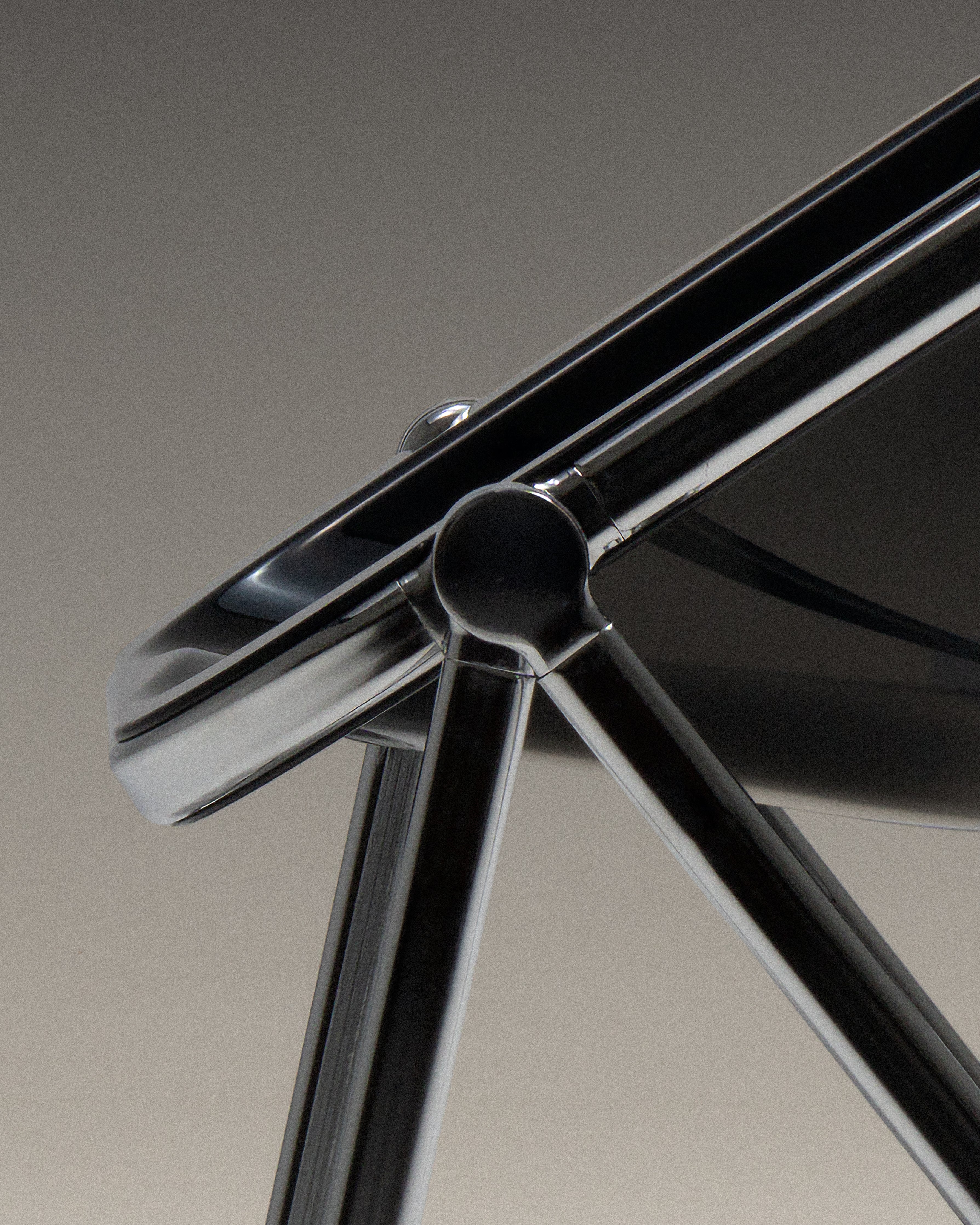 Plona Chair
