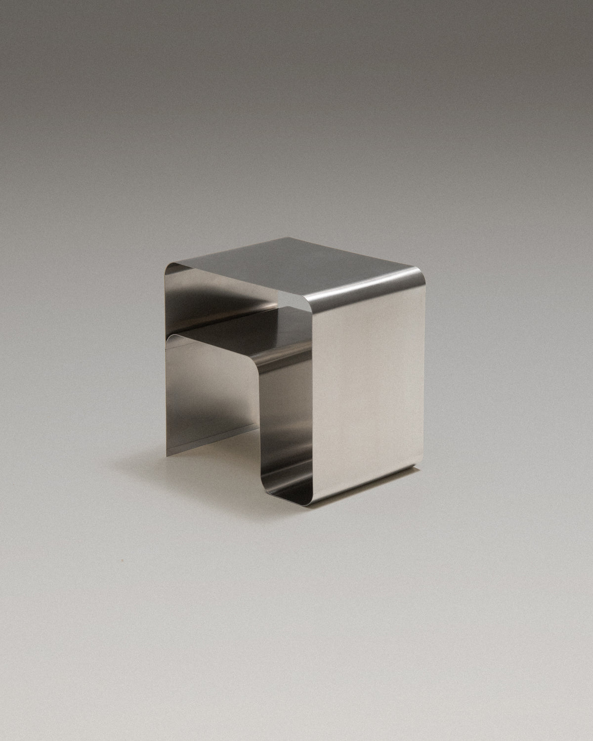 Stainless Curvy Side Table-thumbmail-5