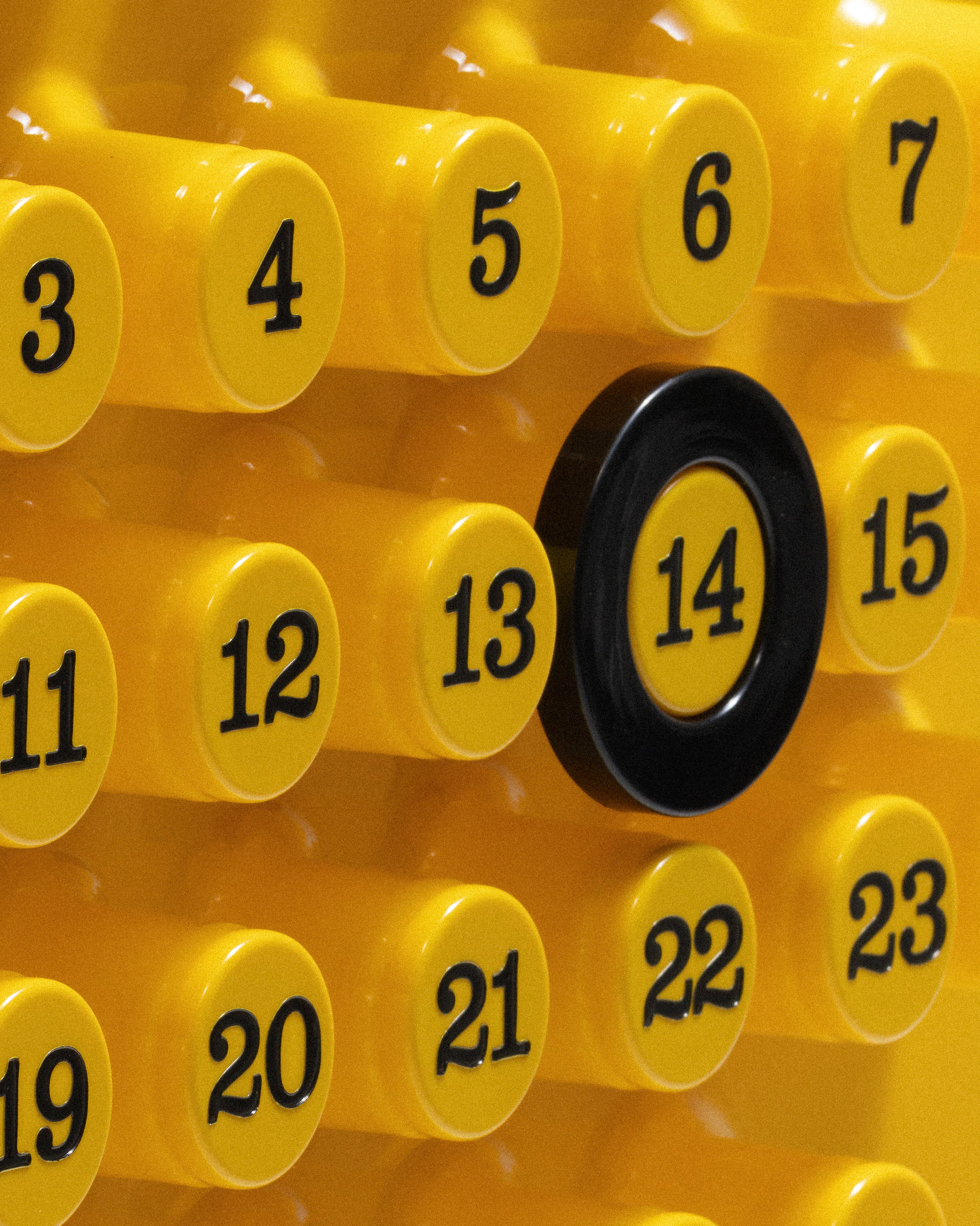 Italian postmodern calendar-thumbmail-5
