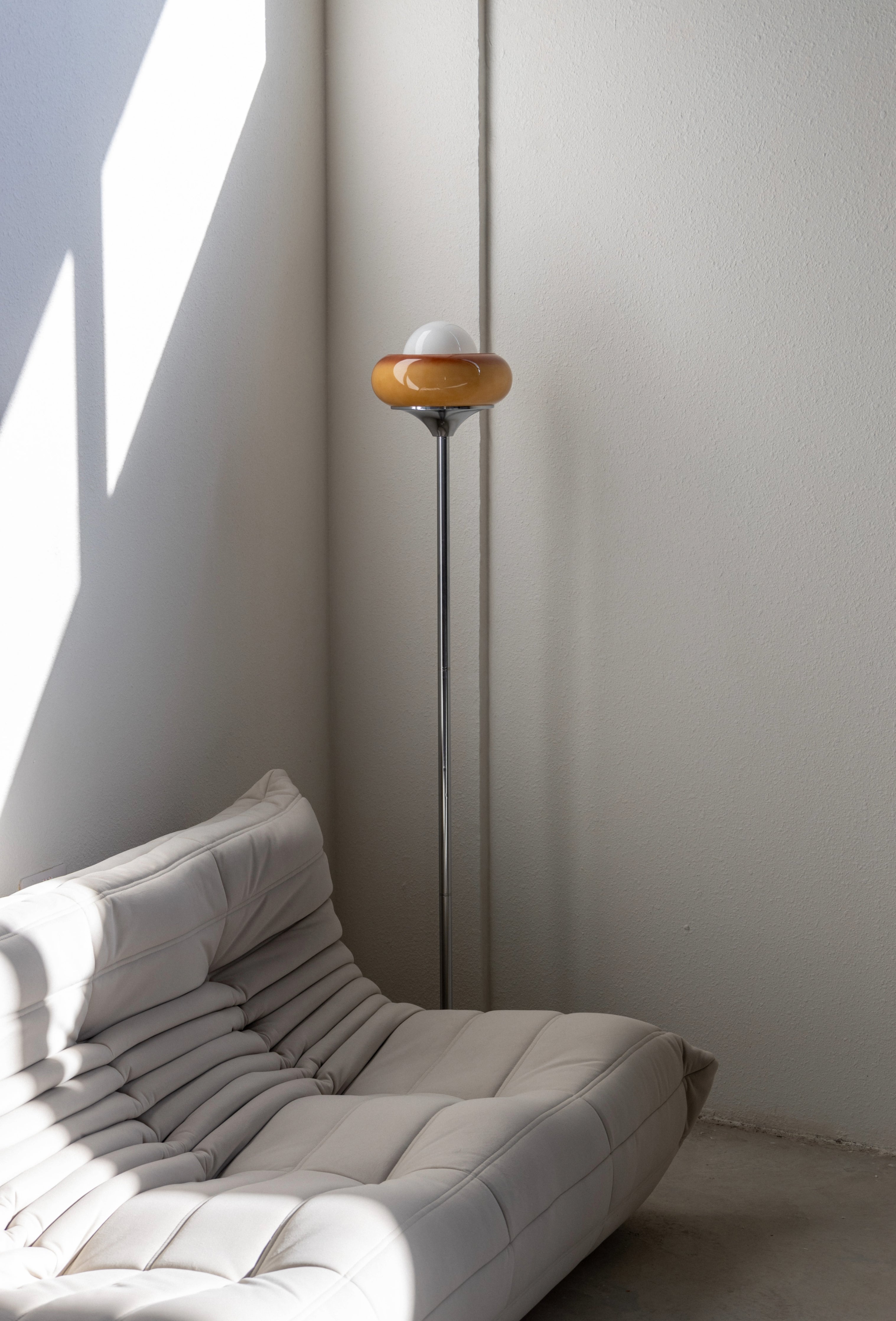Vintage floor lamp - Forma - UAE - 2