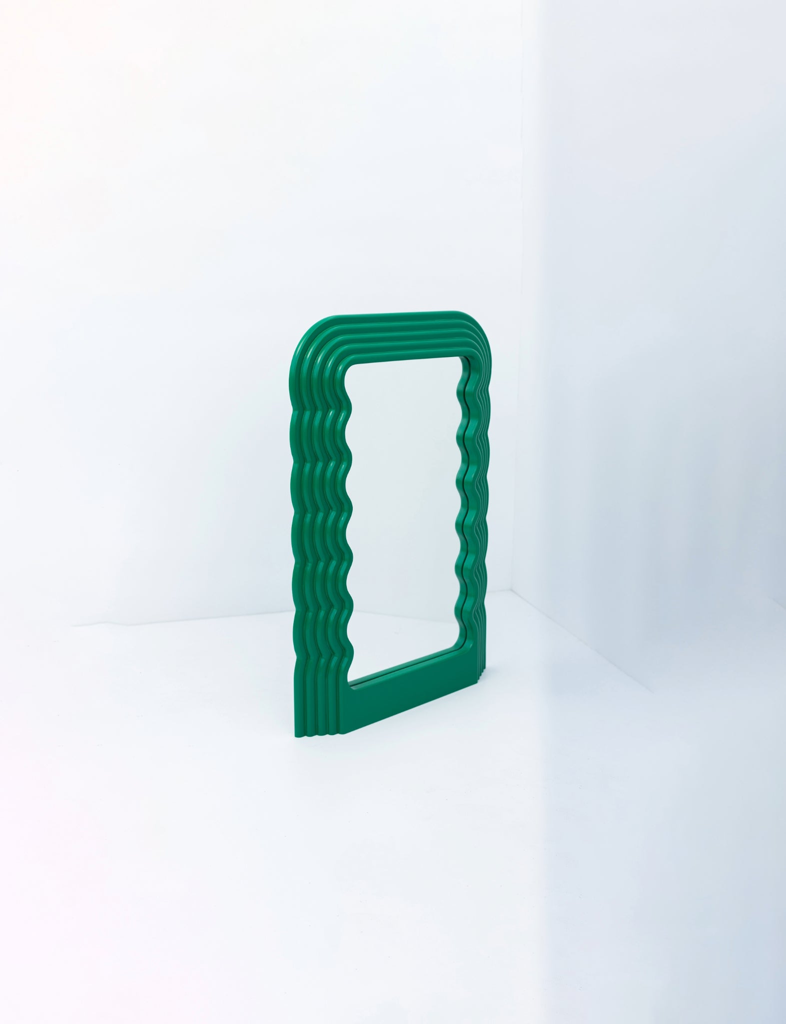 Medium wavy mirror - 12