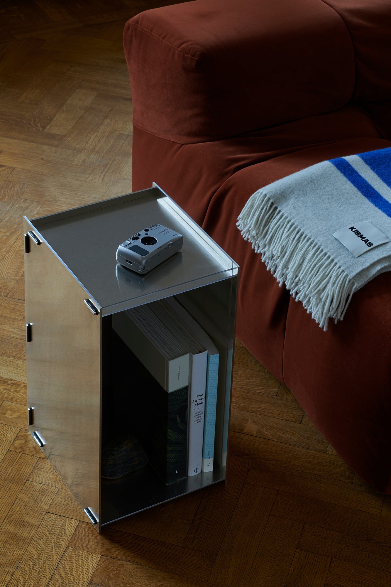 KismasNeowiseSideTableProduct15