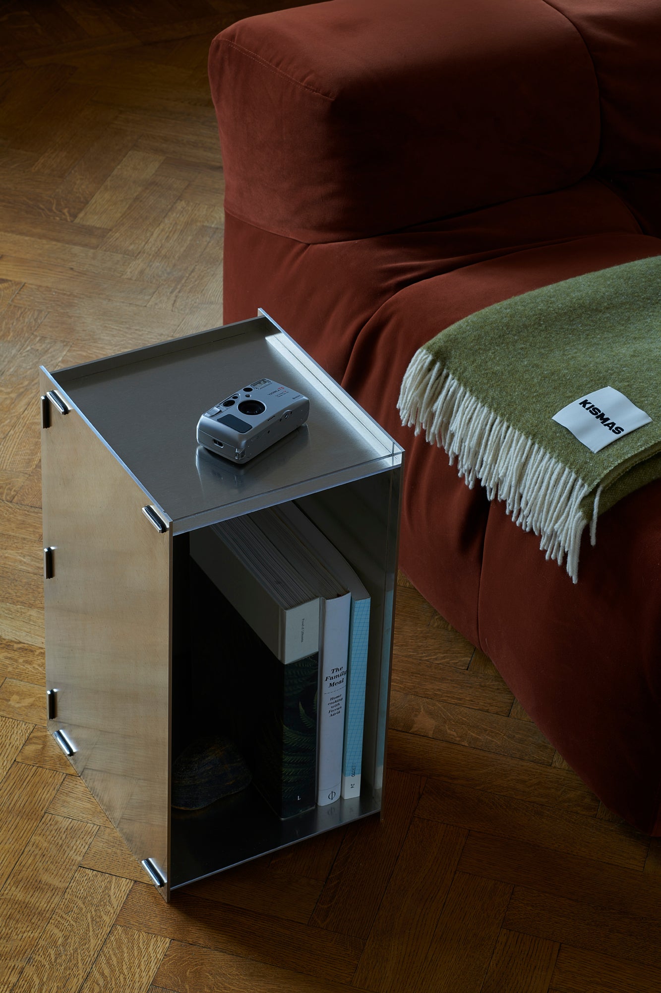 KismasNeowiseSideTableProduct2