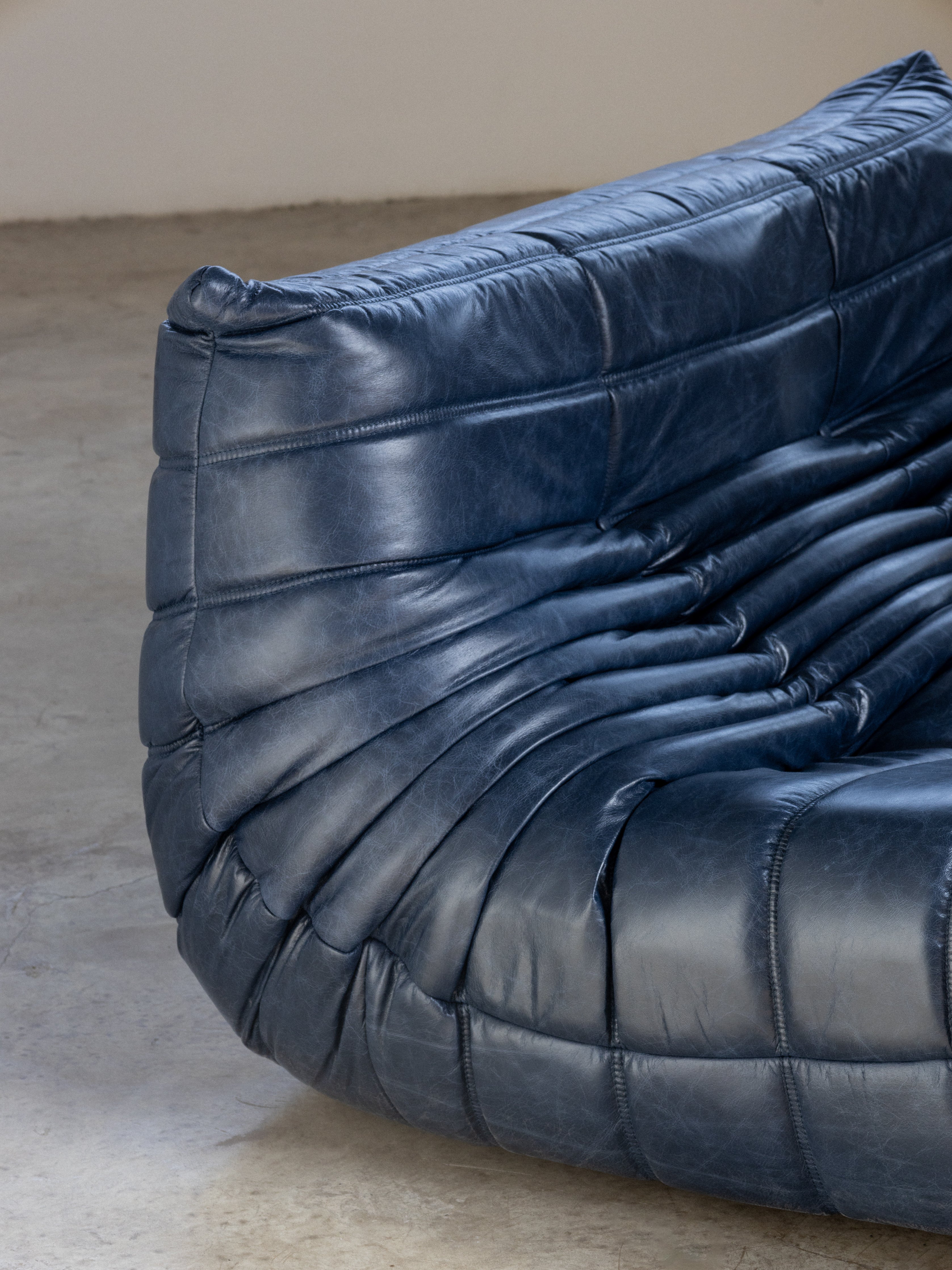Togo Sofa - Leather - Deep Navy - 2-Seater