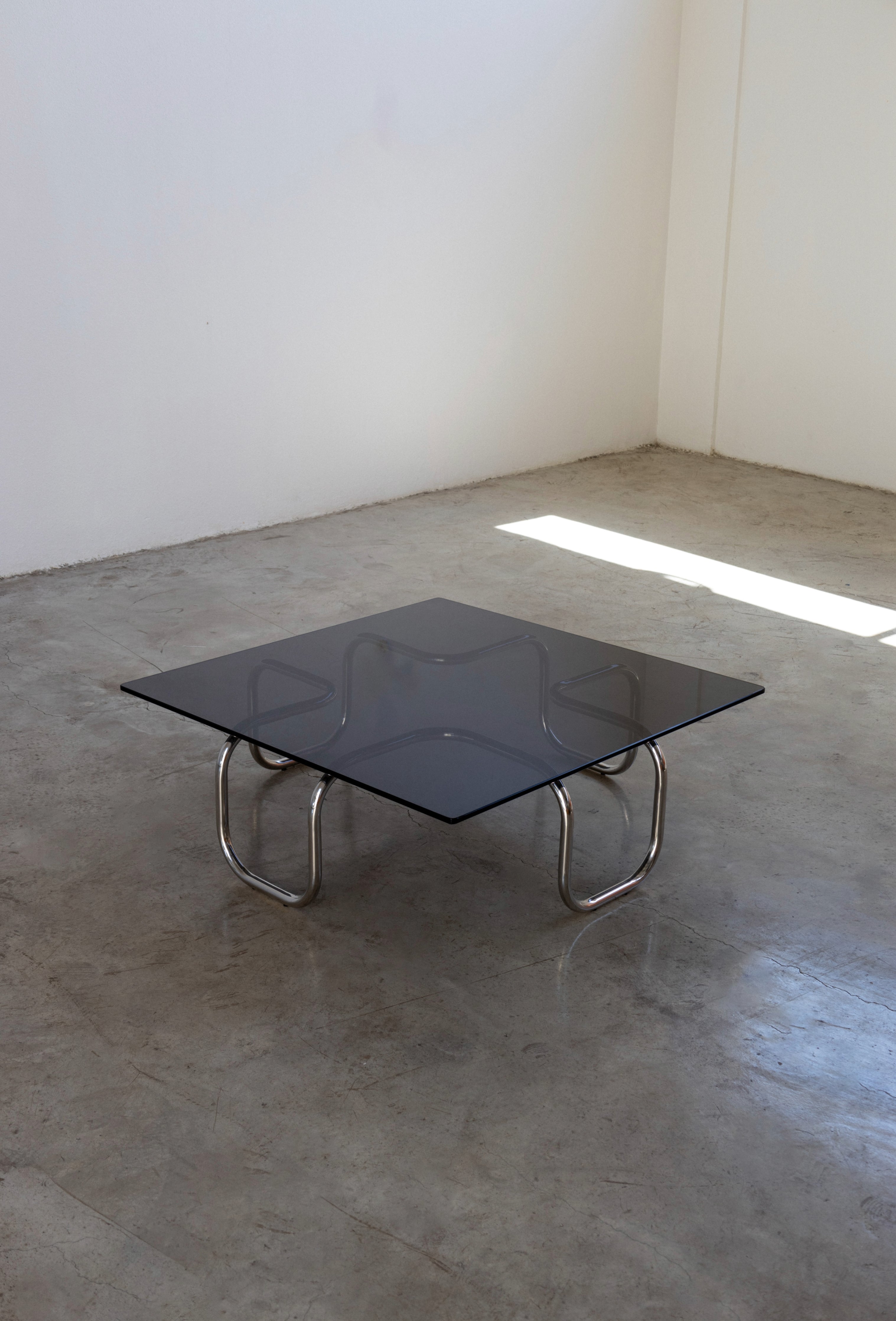 Space Age Tubular Coffee Table Stainless Steel Modern Design UAE | Forma