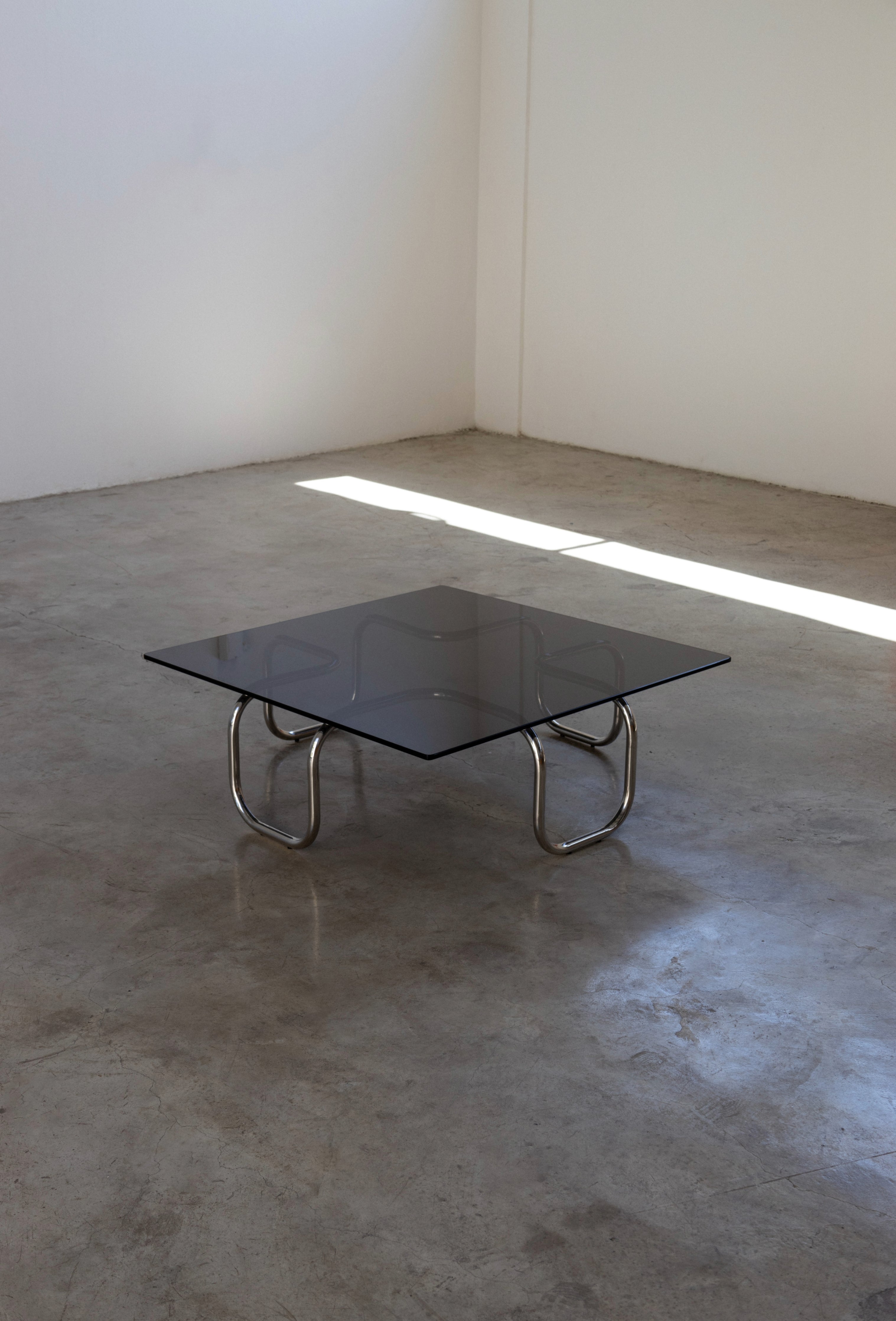 Space Age Tubular Coffee Table Stainless Steel Modern Design UAE | Forma