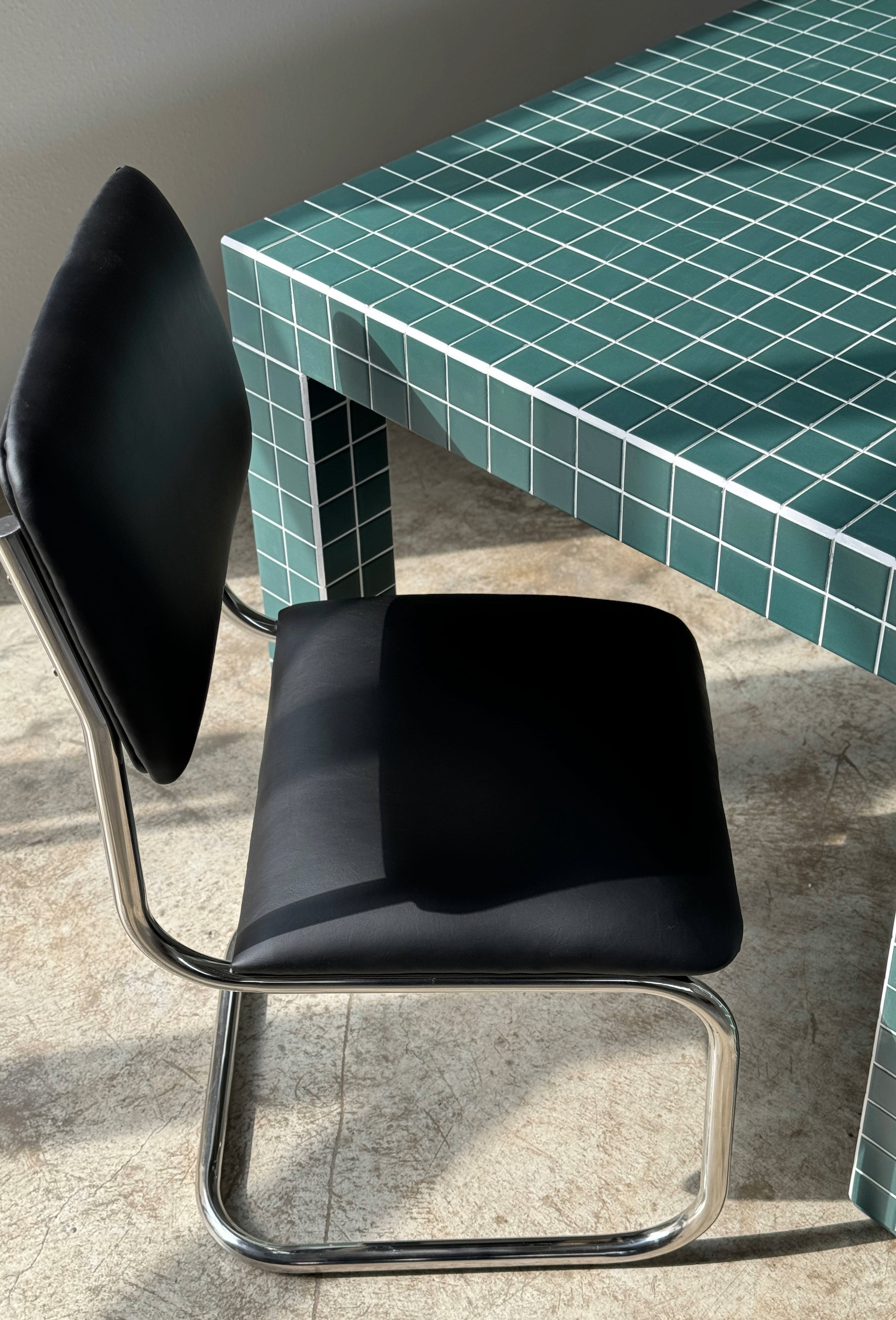 Tiles Dining Table Modern Stylish Dining Table UAE | Forma