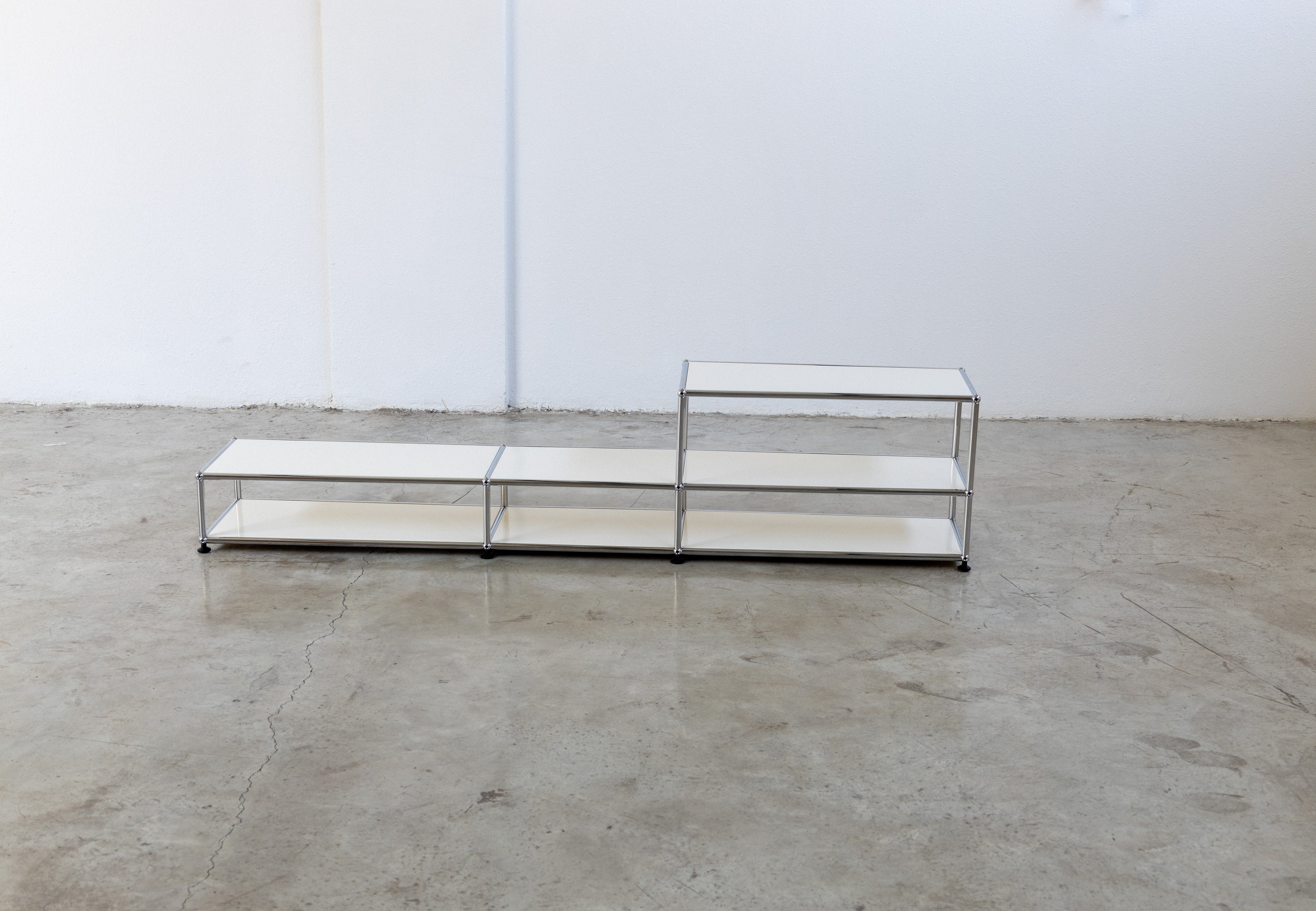 USM TV Shelf Unit Modern Modular Storage UAE | Forma