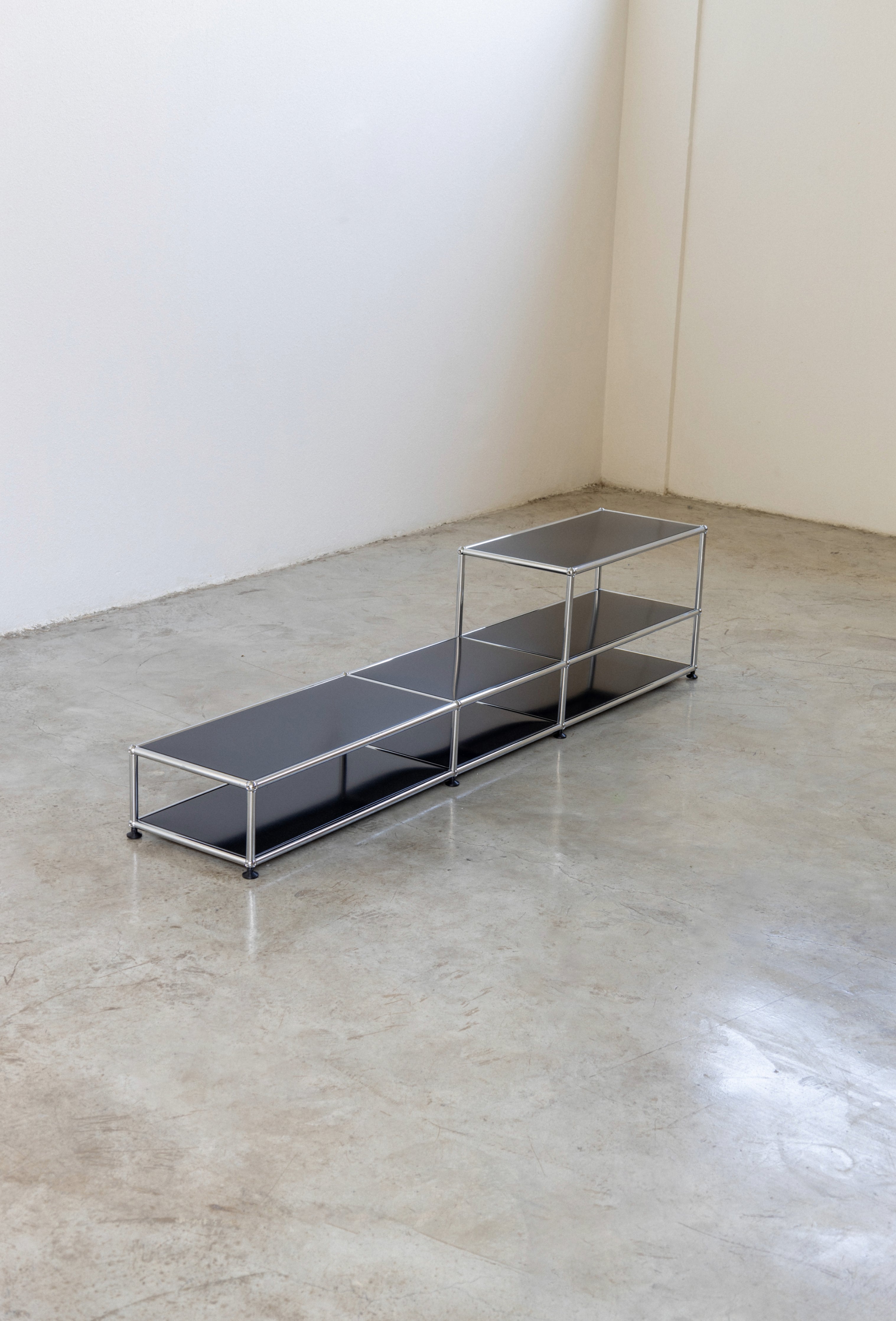 USM TV Shelf Unit Modern Modular Storage UAE | Forma