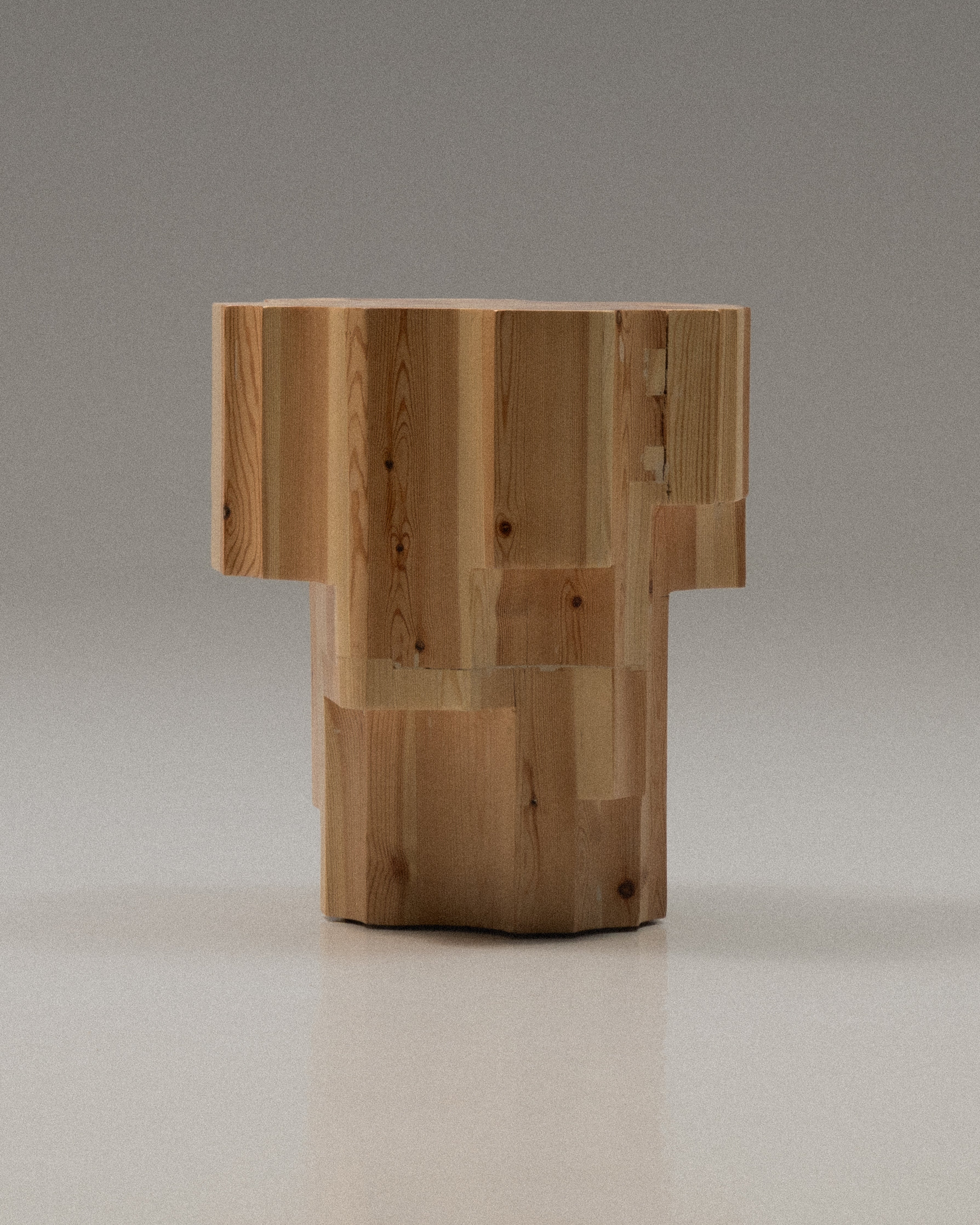 Alter Side Table