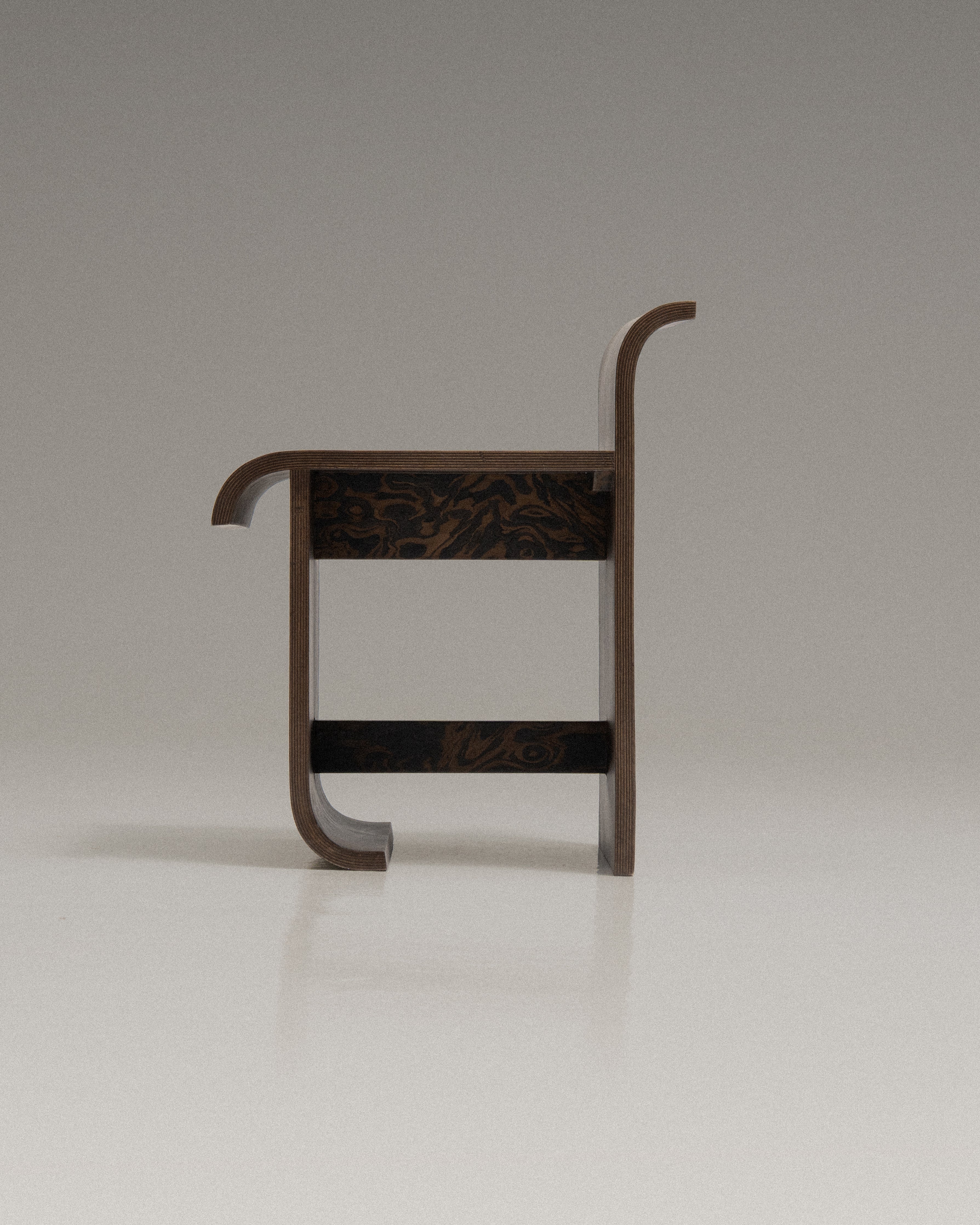 DRY Kiss Stool-thumbmail-3