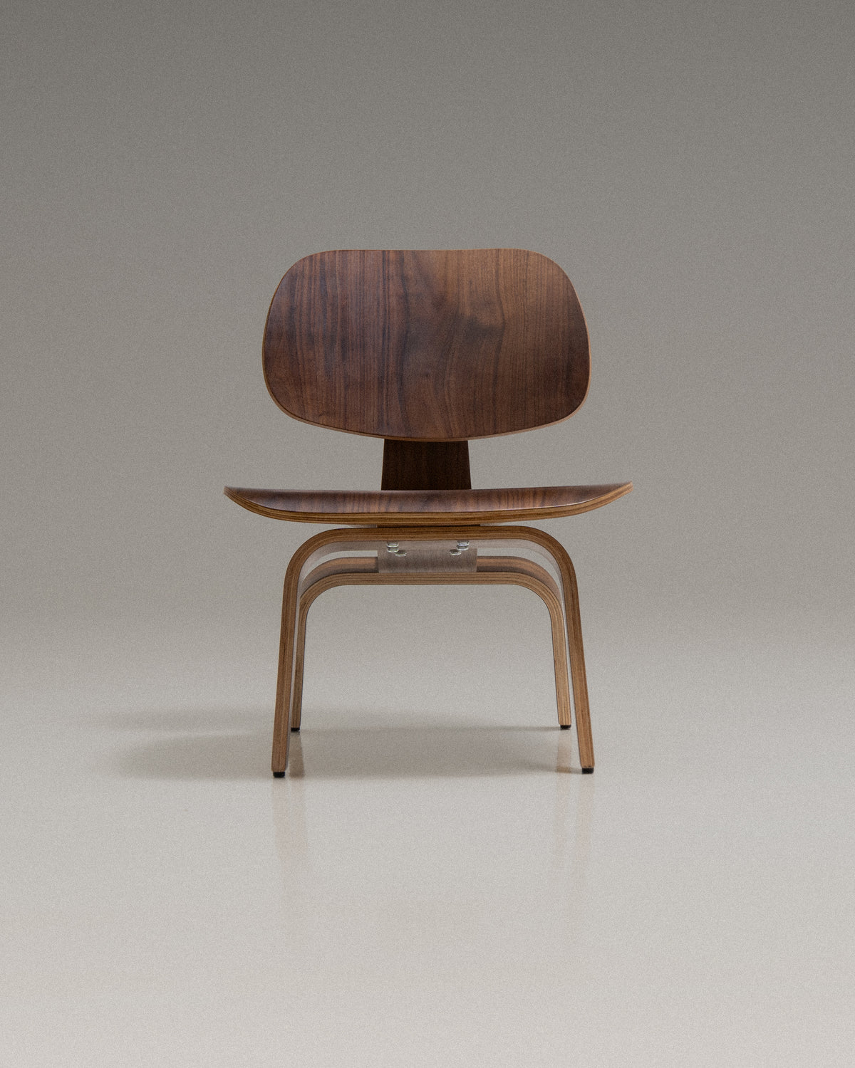 Eames Lounge Chair-thumbmail-6