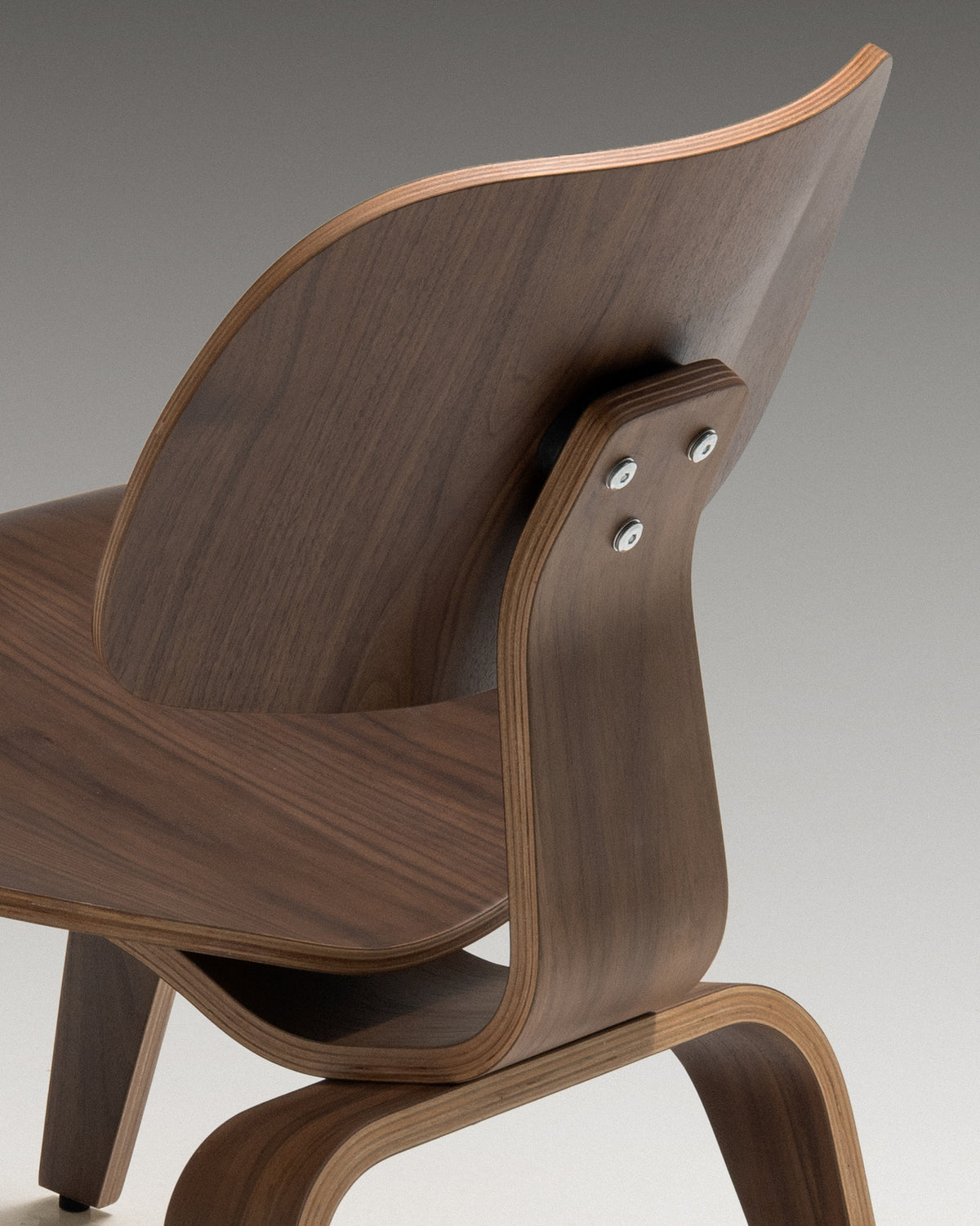 Eames Lounge Chair-thumbmail-10