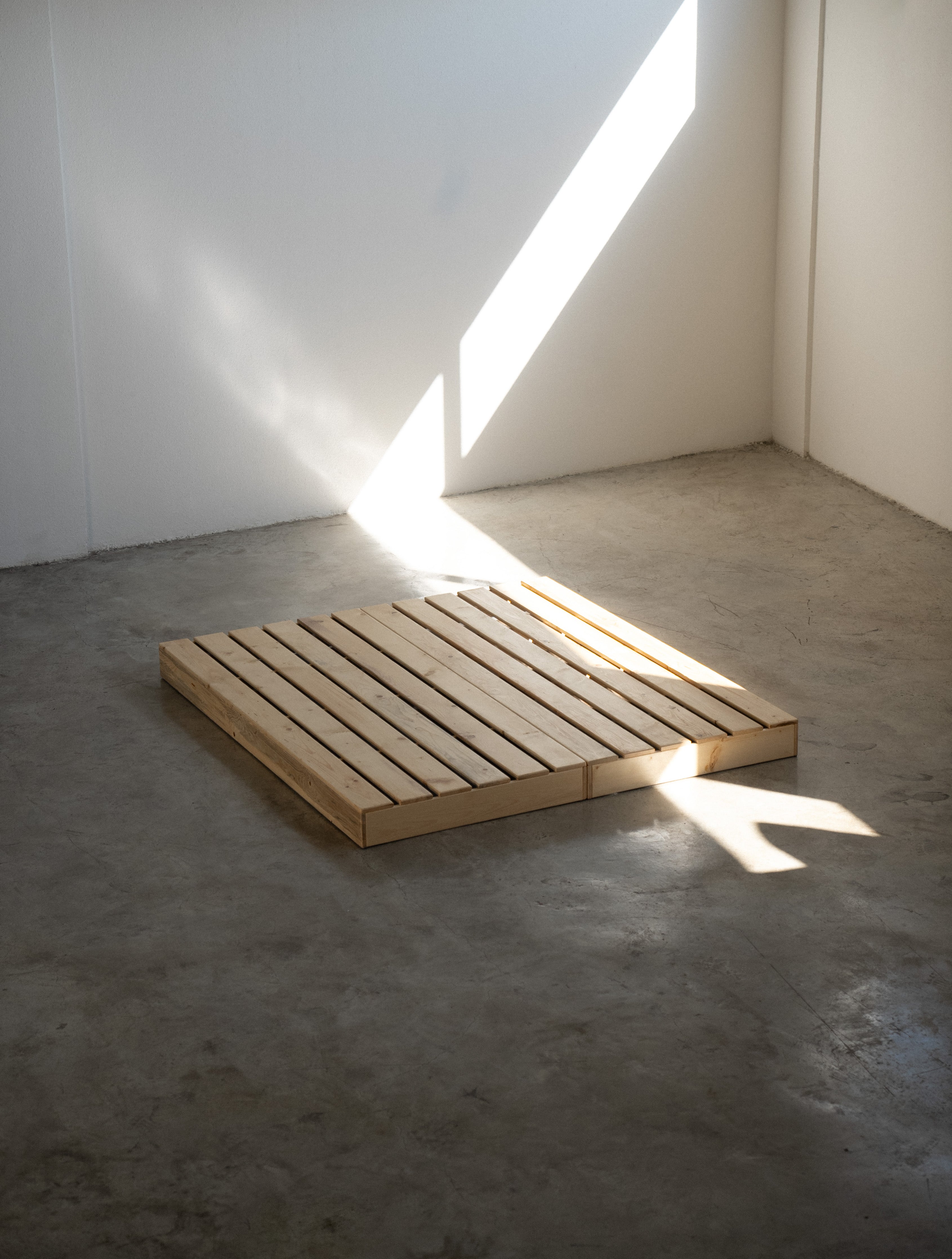 LYNGÖR Bed Modern Scandinavian Bed Frame UAE | Forma