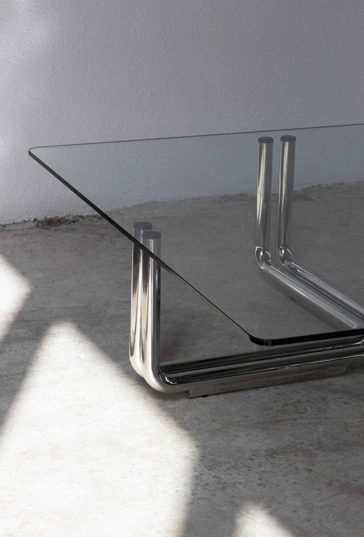 Cassina 784 Coffee Table | Minimalist Glass Table UAE – Formaobject