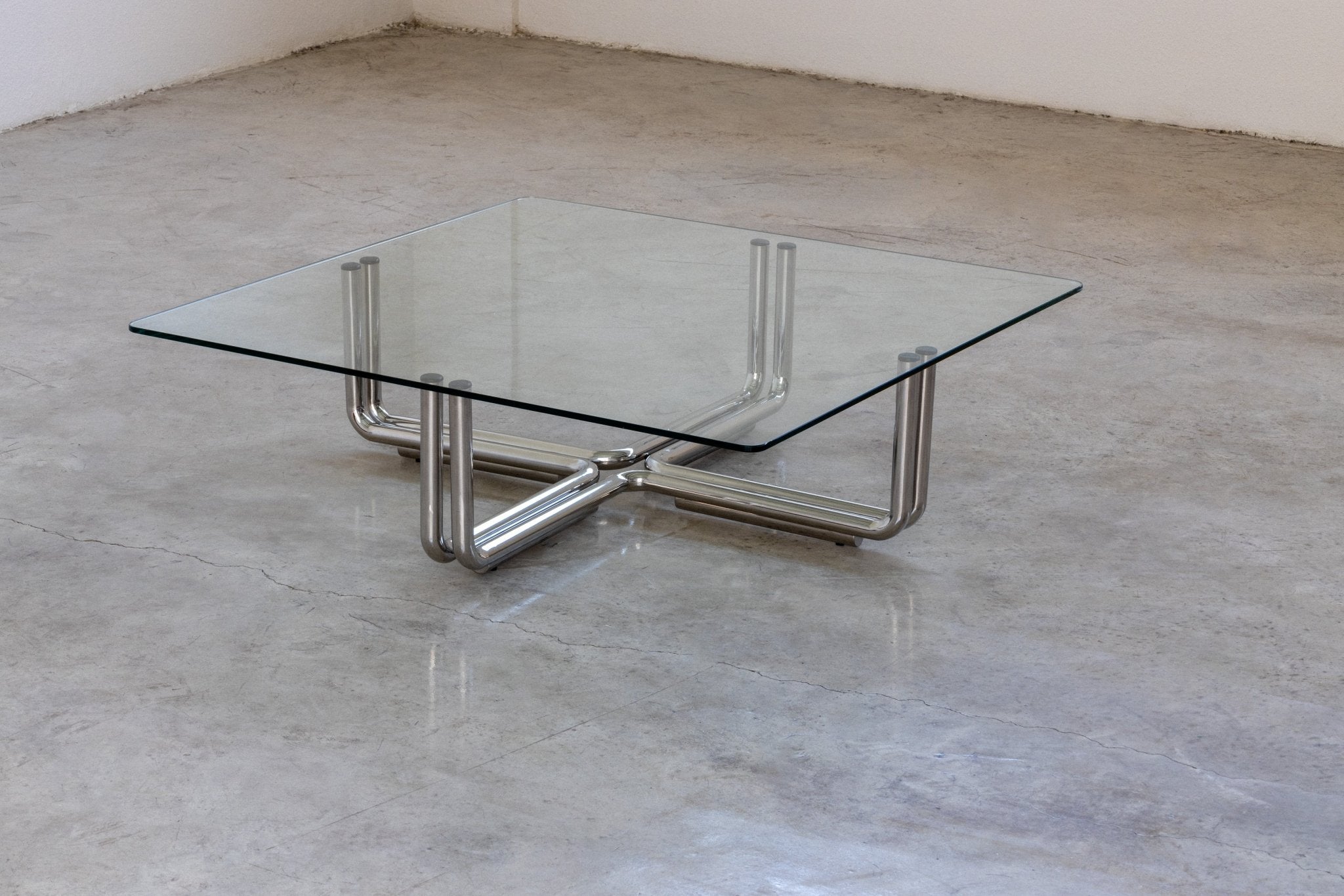 Cassina 784 Coffee Table Minimalist Glass Table UAE | Forma