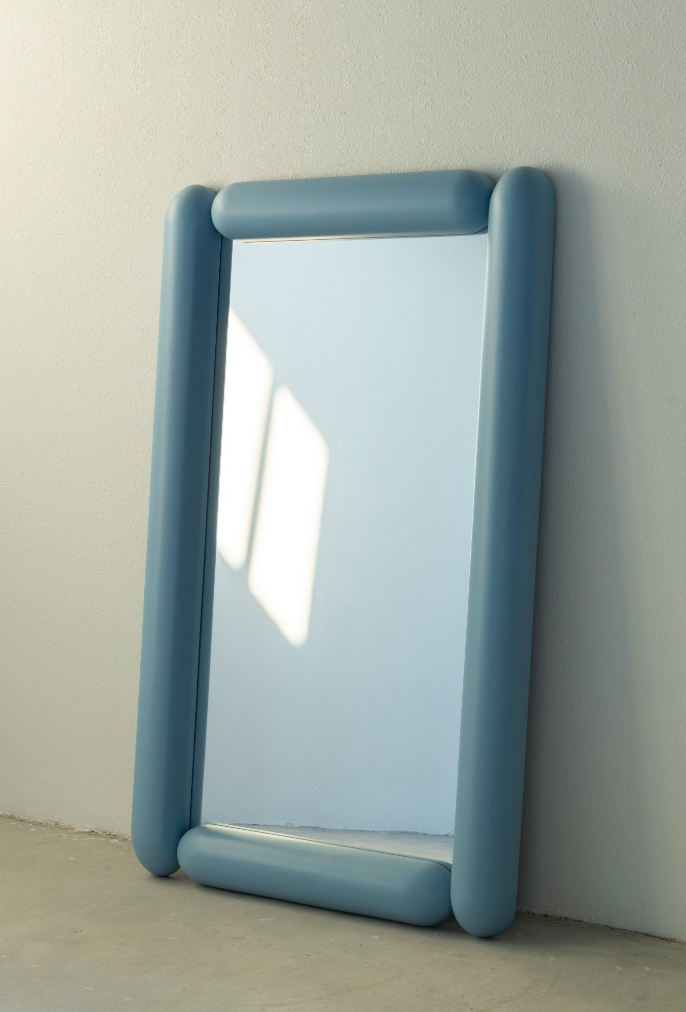 Chunky mirror - Forma - UAE - 2