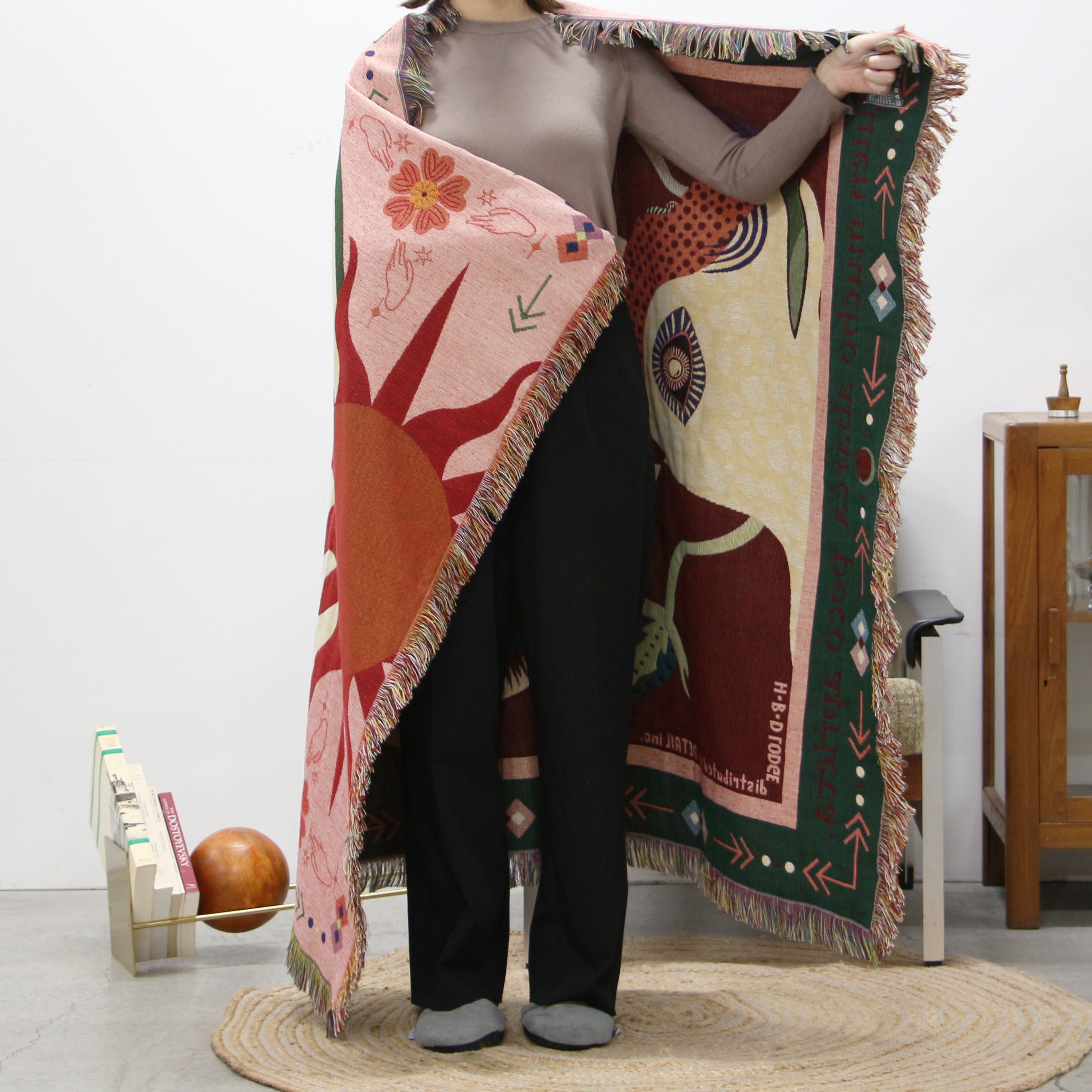 OAX Throwket Rabbit Soft Cozy Blanket Design UAE | Forma