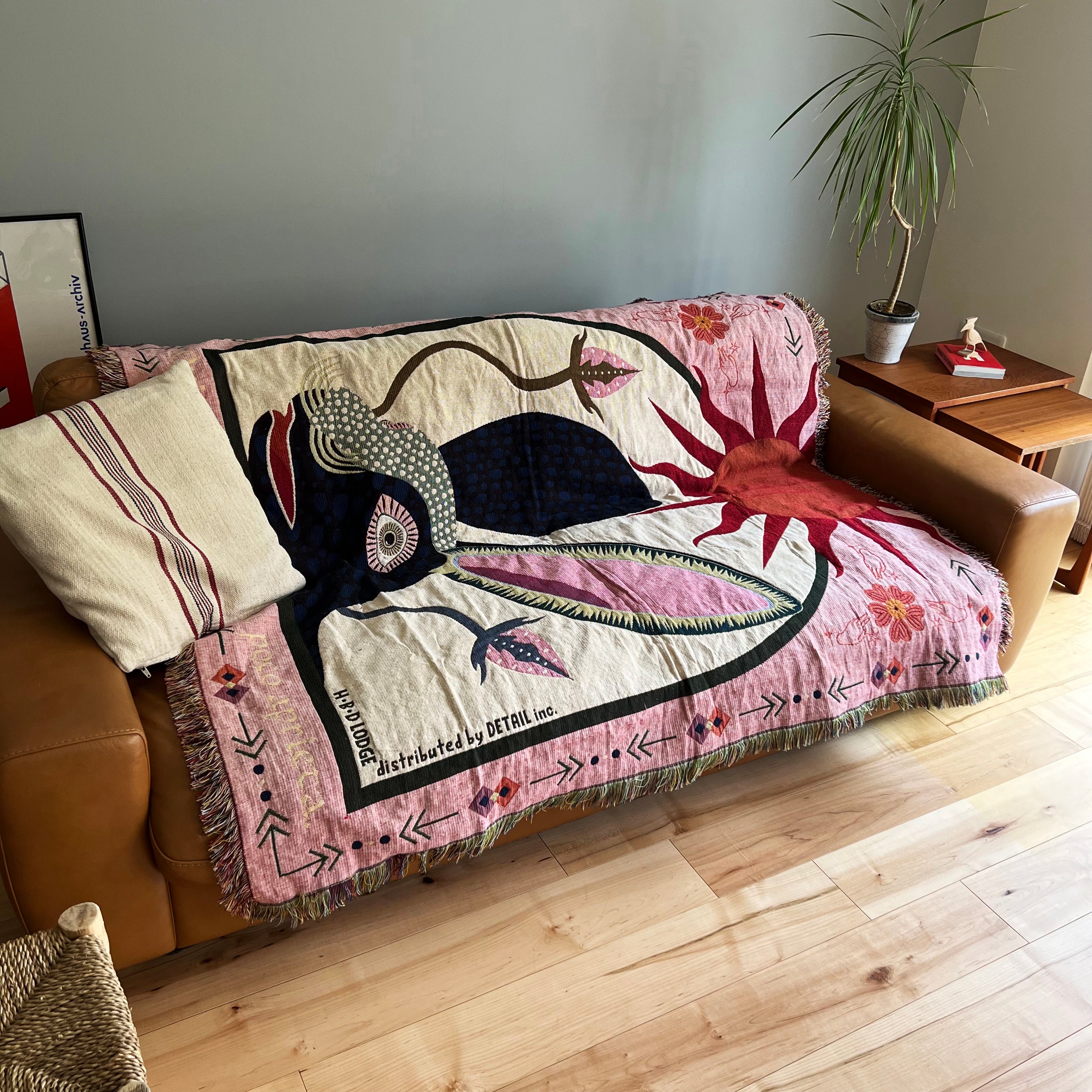 OAX Throwket Rabbit Soft Cozy Blanket Design UAE | Forma