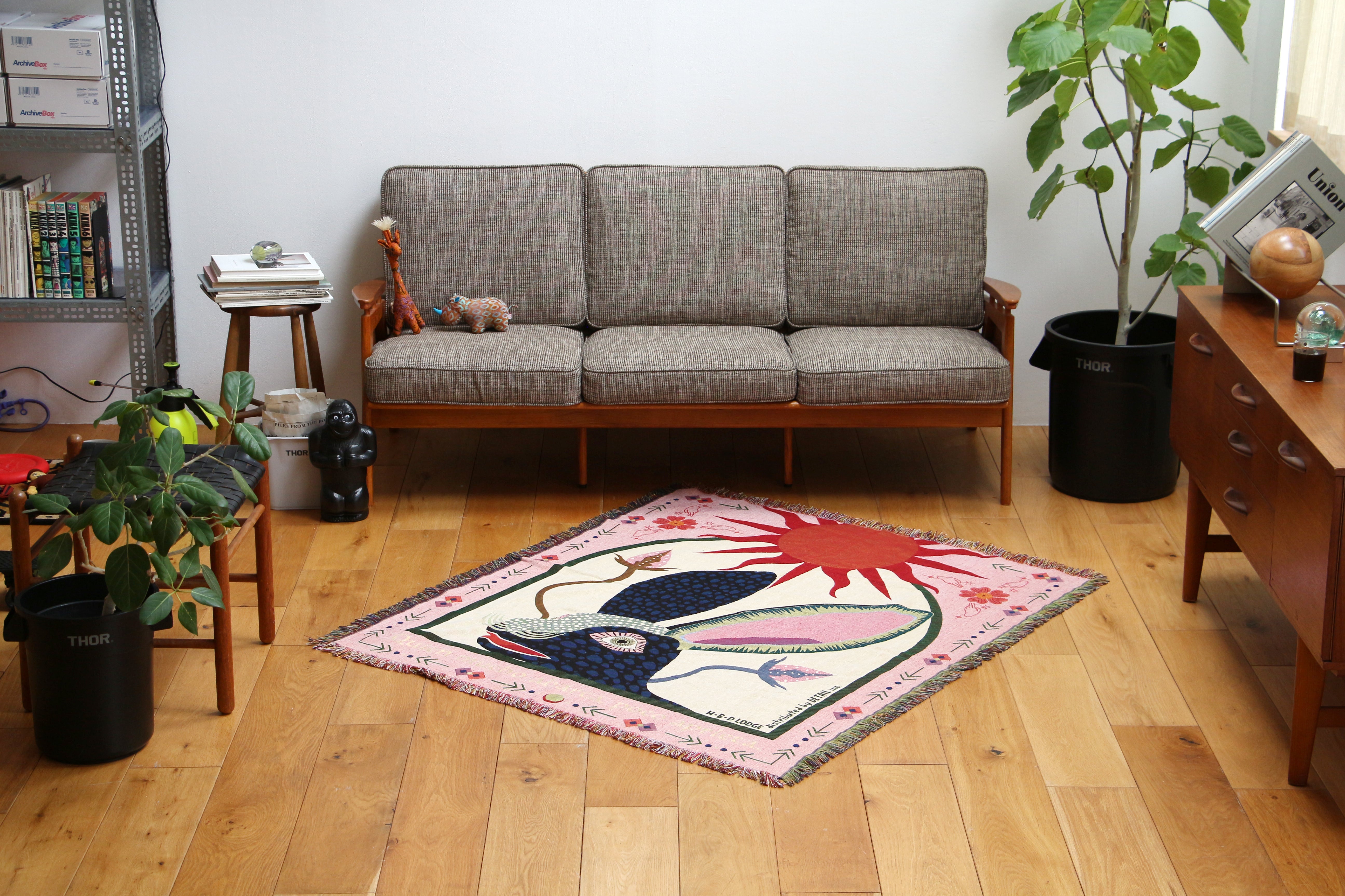 OAX Throwket Rabbit Soft Cozy Blanket Design UAE | Forma