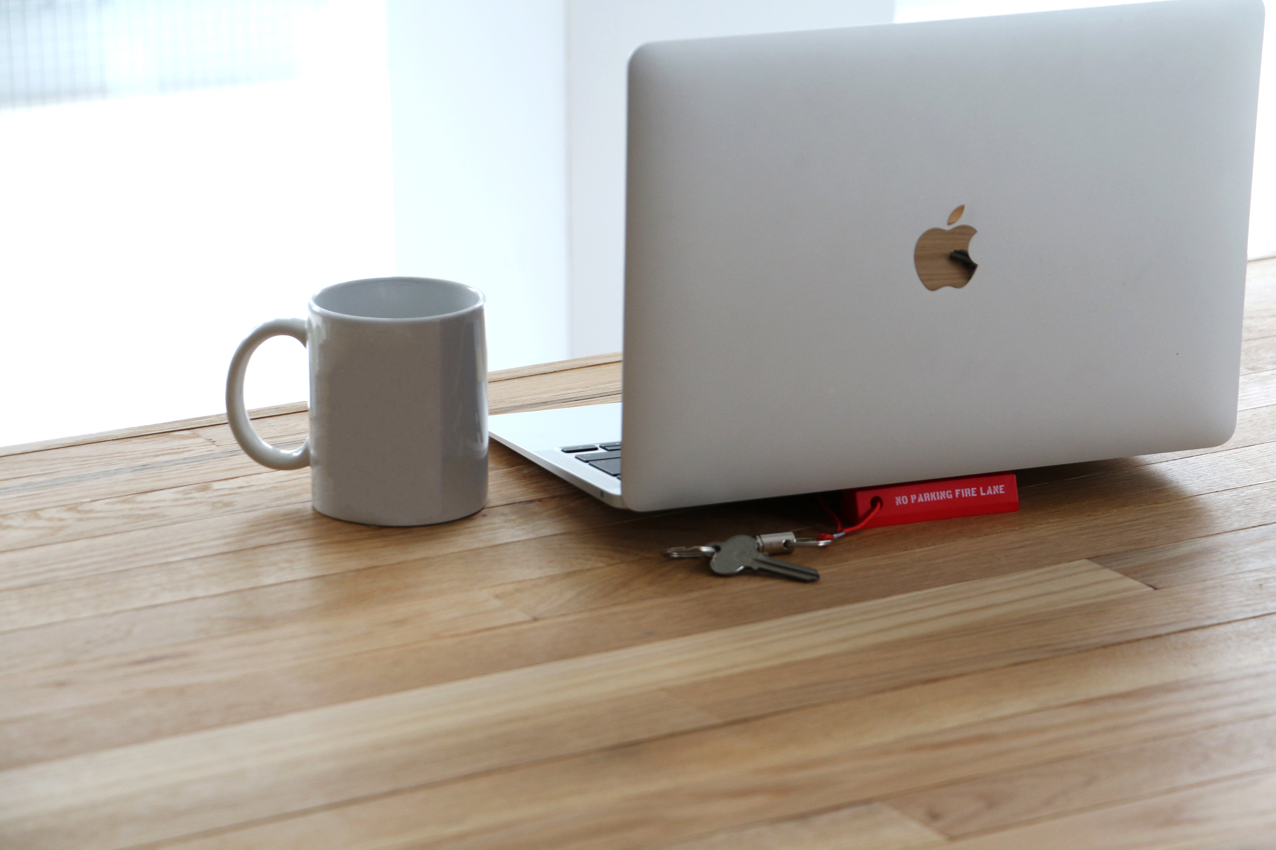 Parking Curb Keyring Minimal Car-Inspired Accessory UAE | Forma