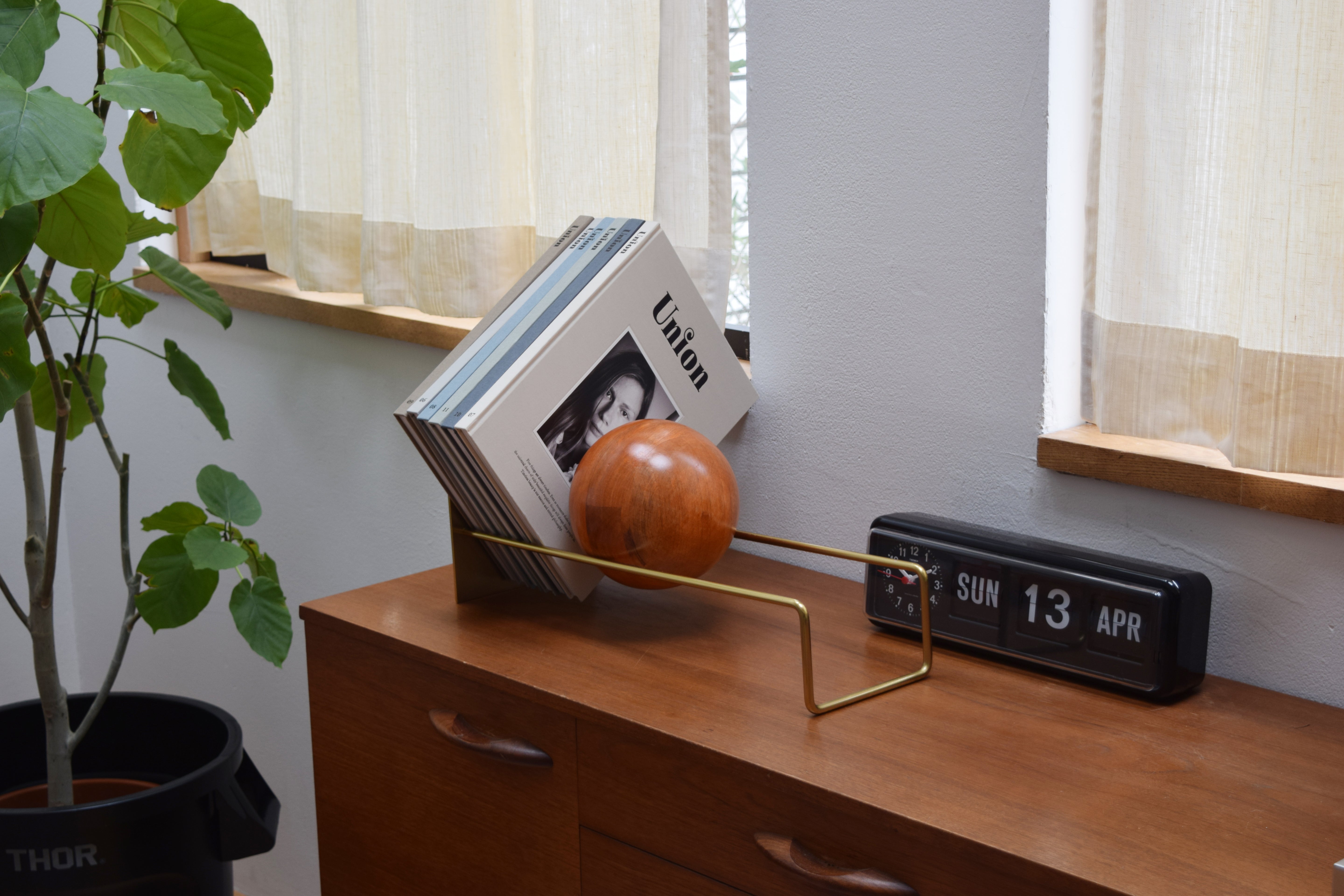 Slope Book End Gold Modern Decorative Accent UAE | Forma