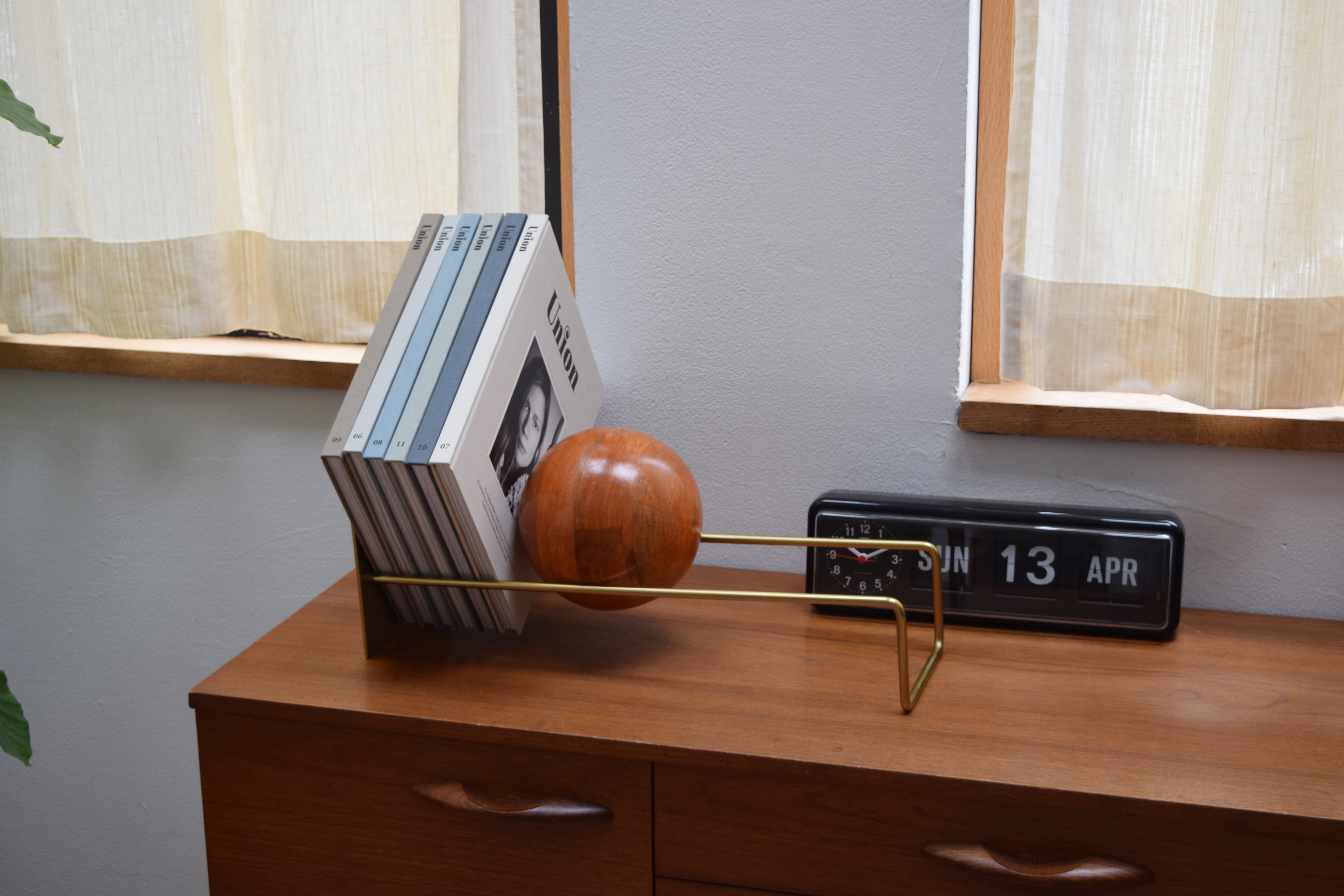 Slope Book End Gold Modern Decorative Accent UAE | Forma