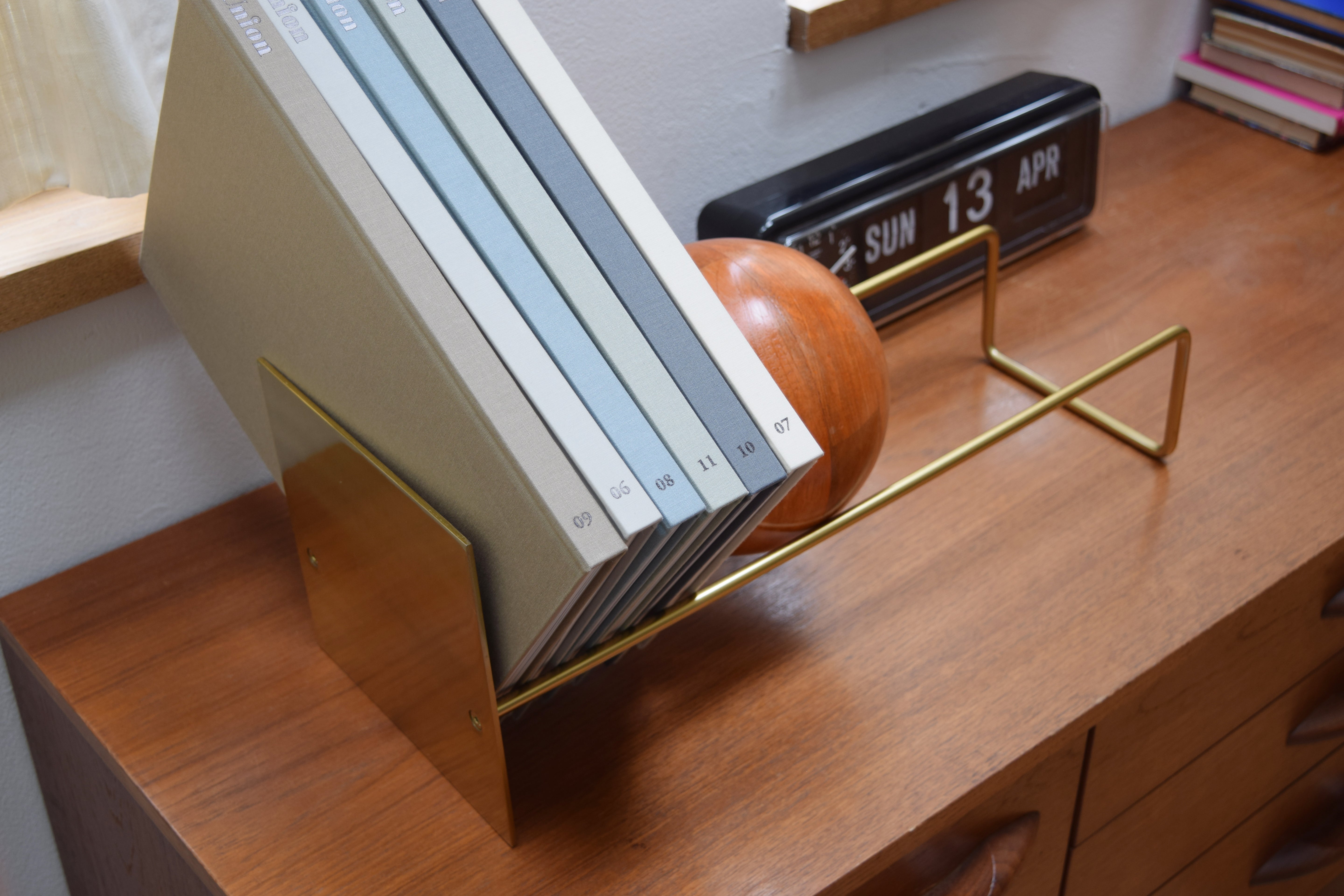 Slope Book End Gold Modern Decorative Accent UAE | Forma