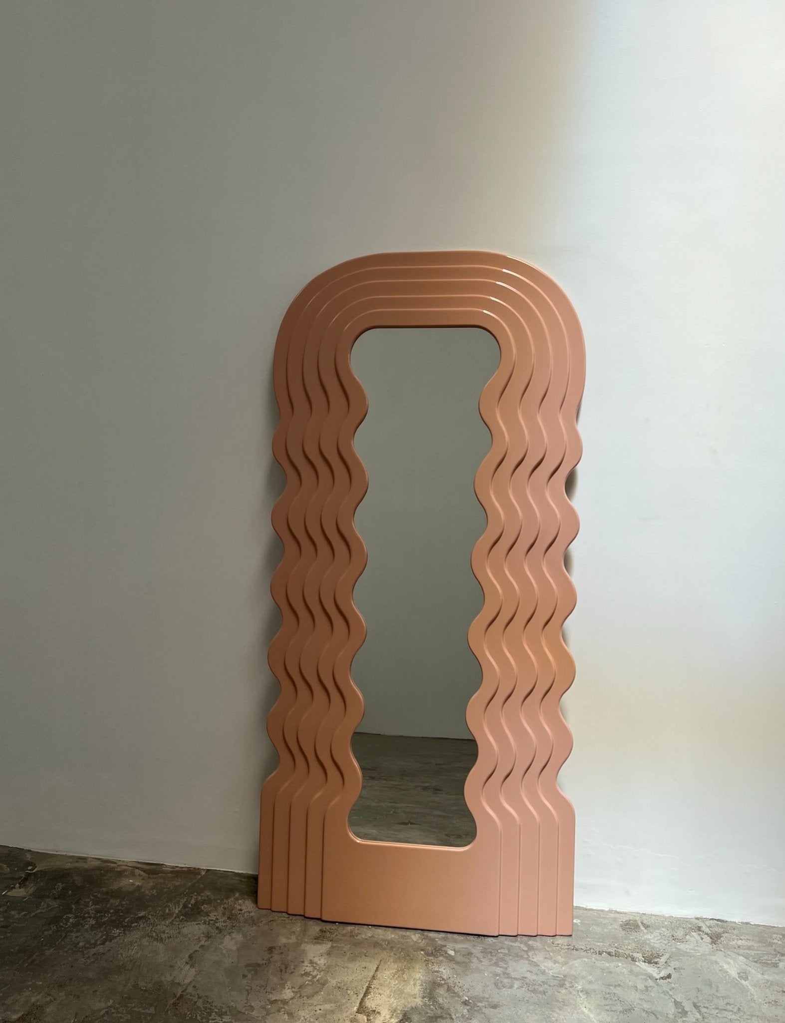 Round wavy mirror - Forma - 0